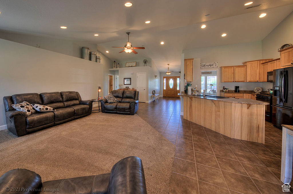 2304 SPANISH VALLEY DR