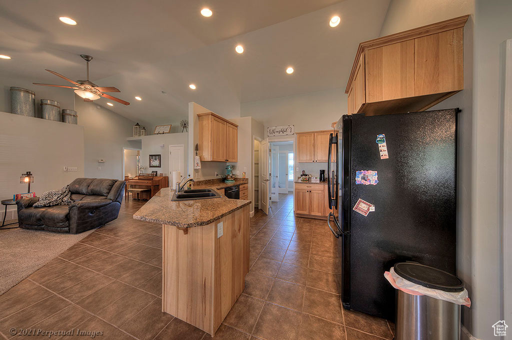 2304 SPANISH VALLEY DR