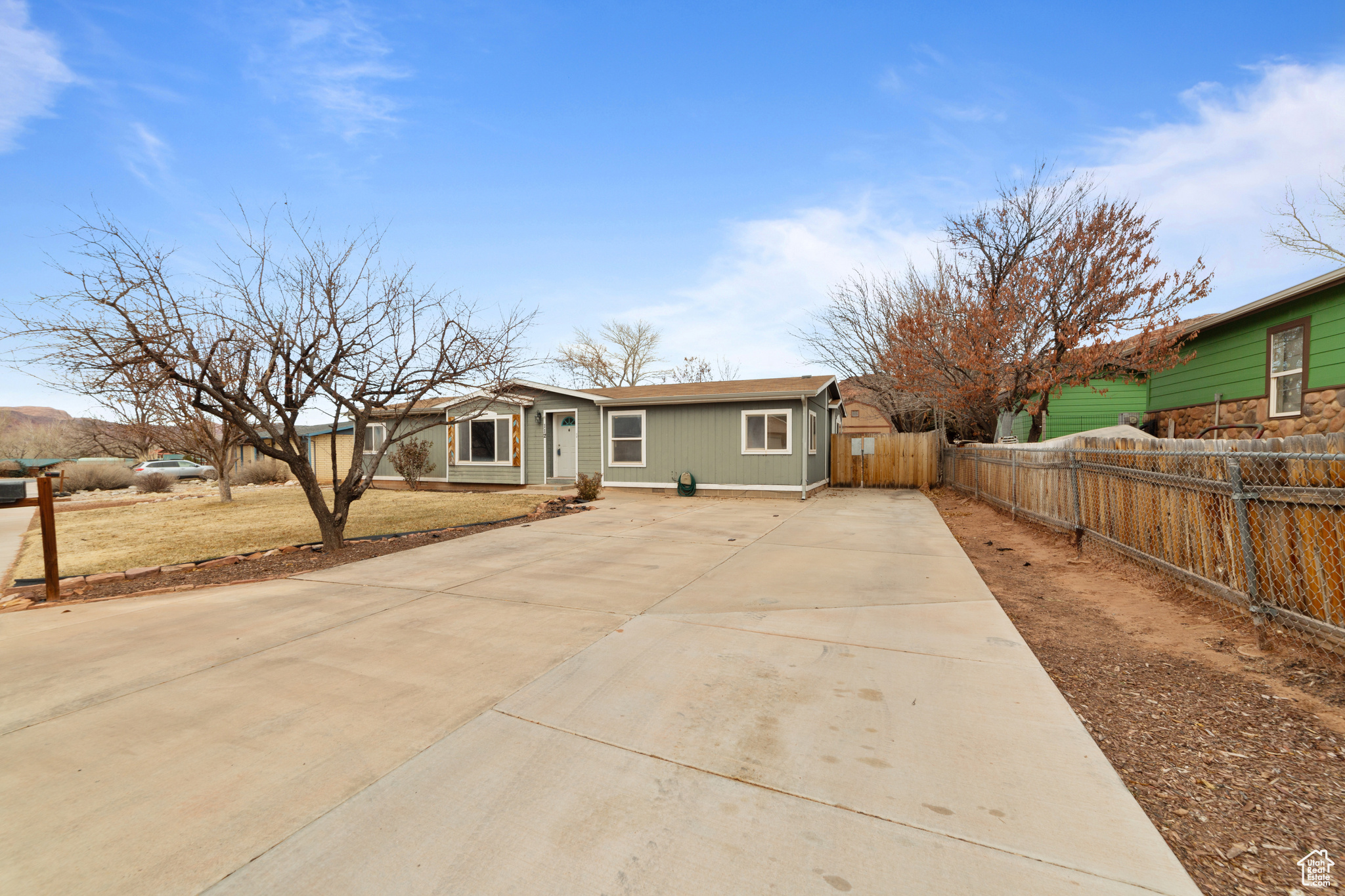 112 ARBOR DR