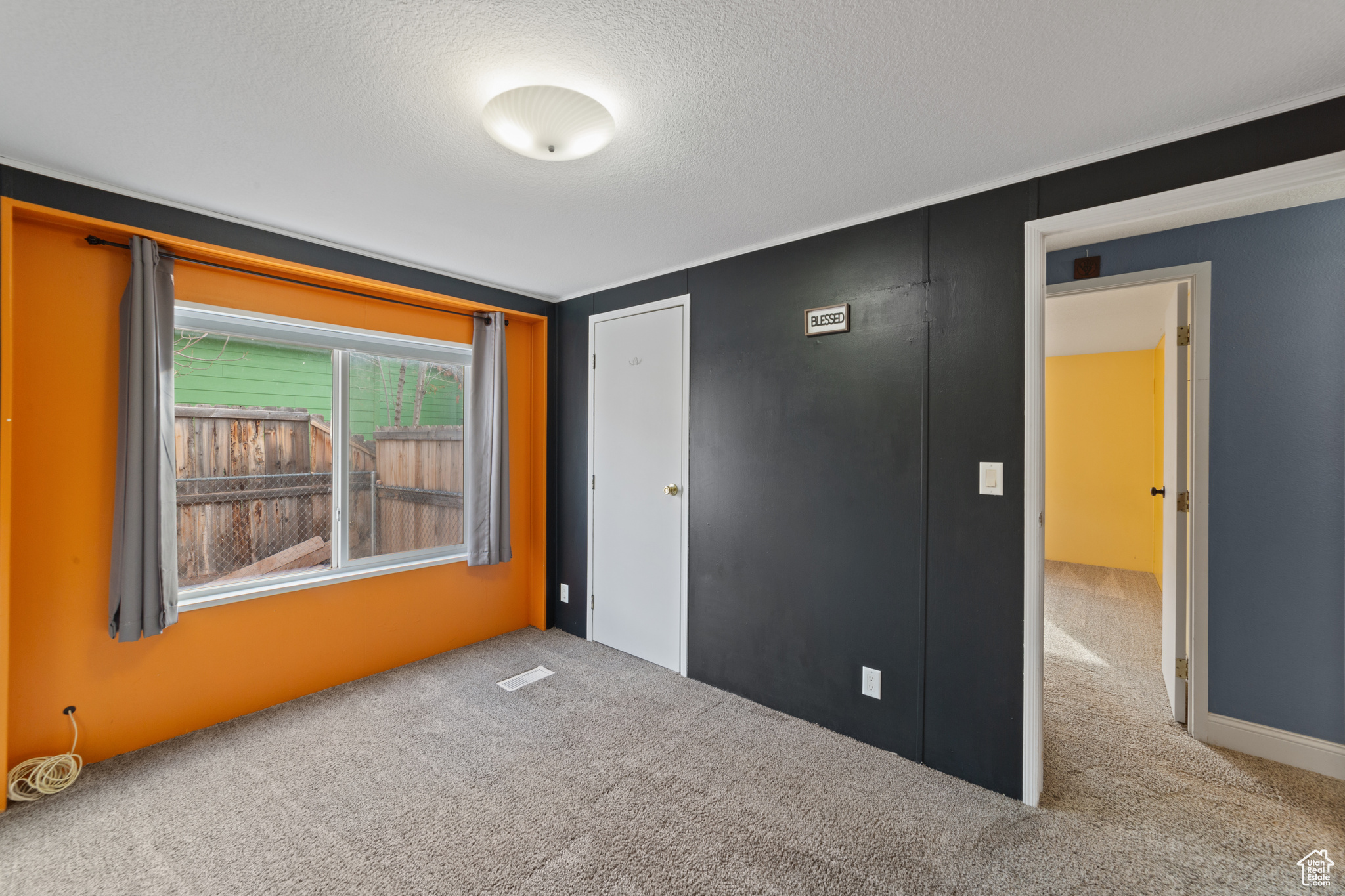 112 ARBOR DR