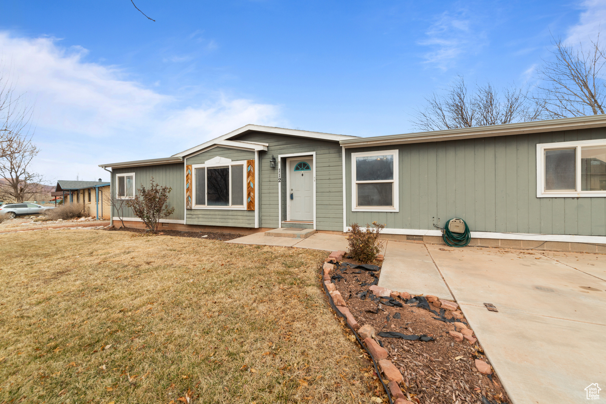 112 ARBOR DR