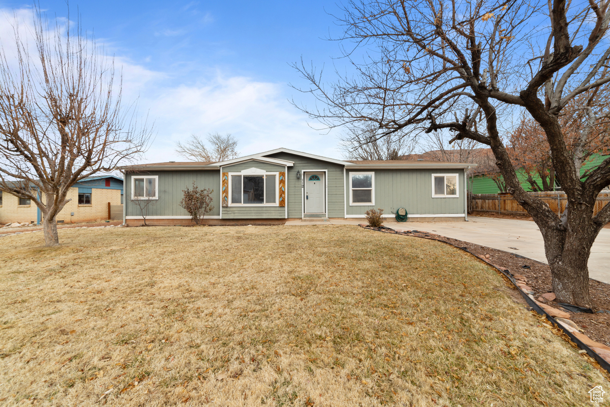 112 ARBOR DR
