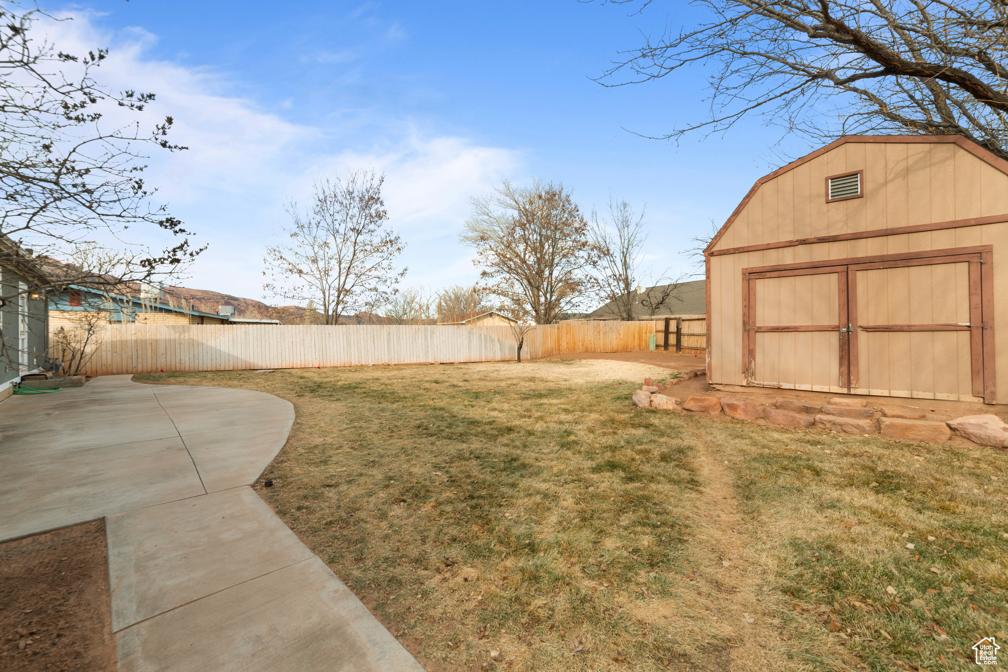 112 ARBOR DR