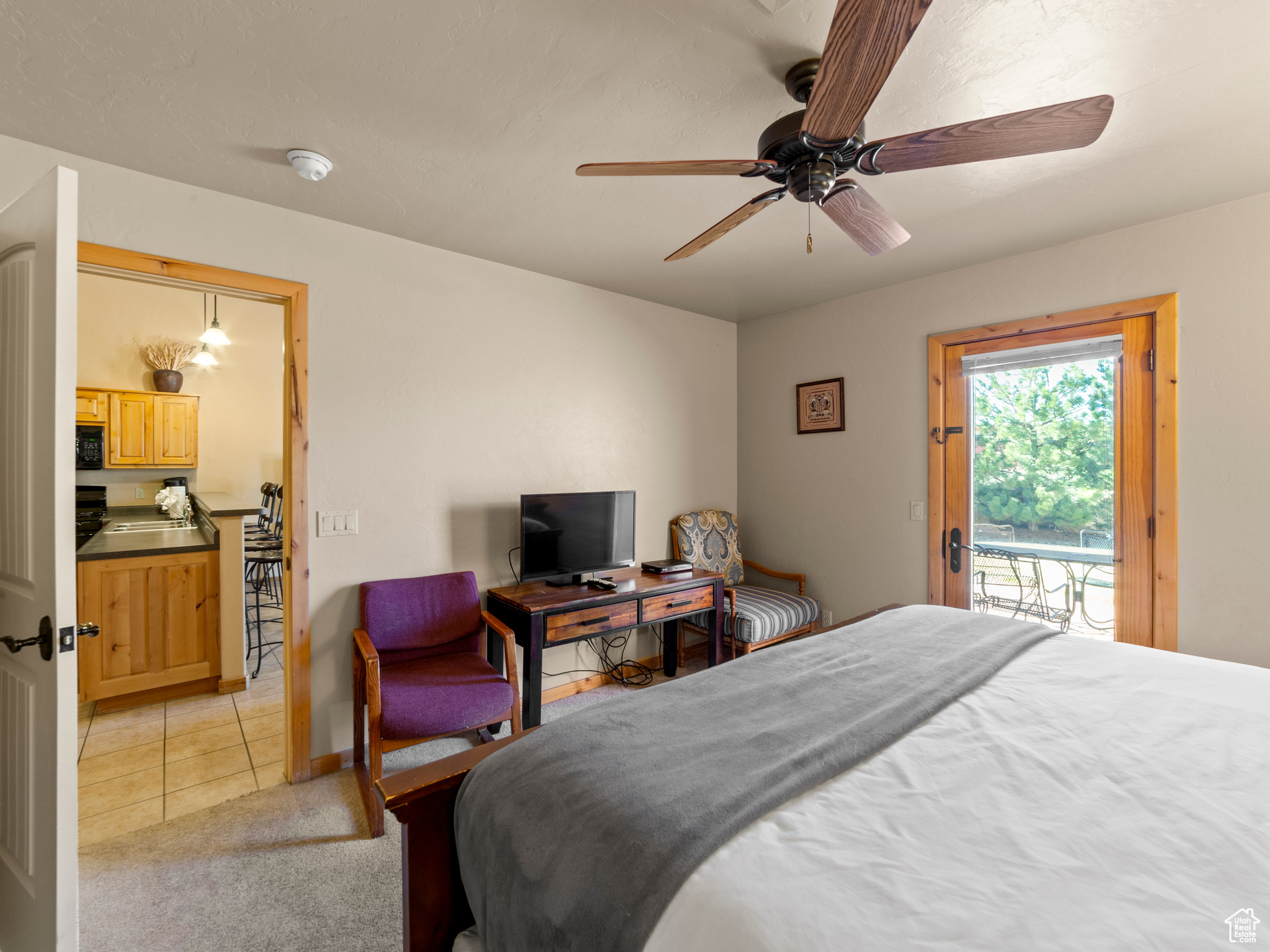 2 DESERT WIND DR #2