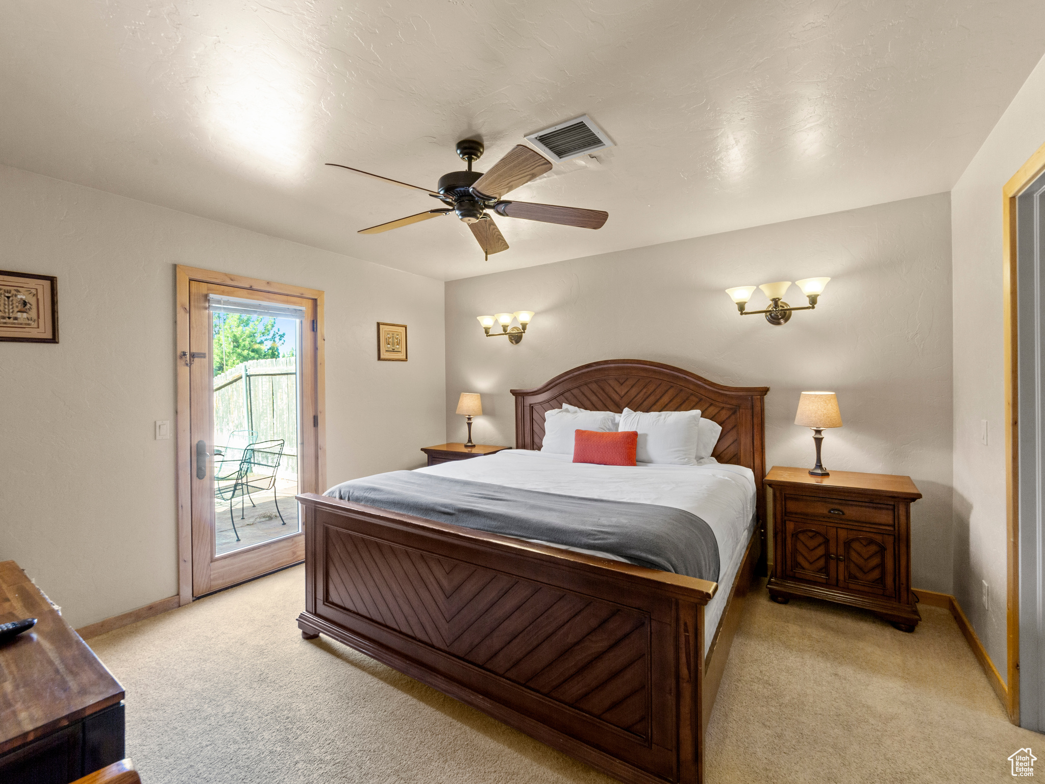 2 DESERT WIND DR #2