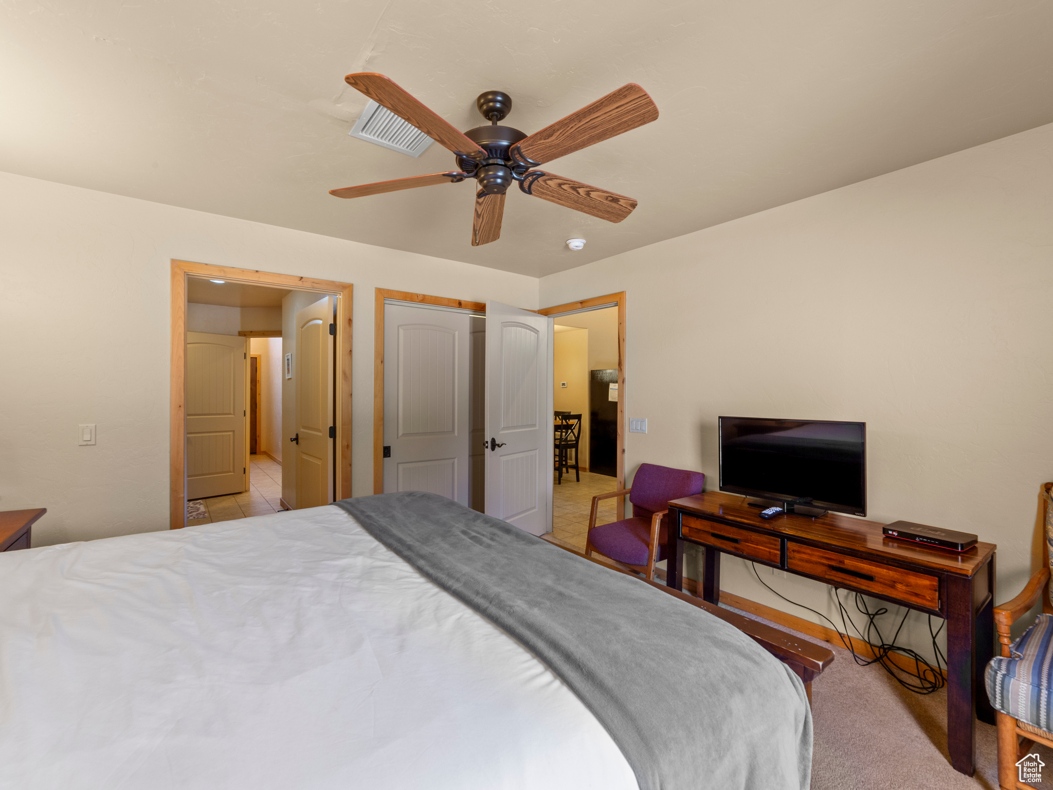 2 DESERT WIND DR #2