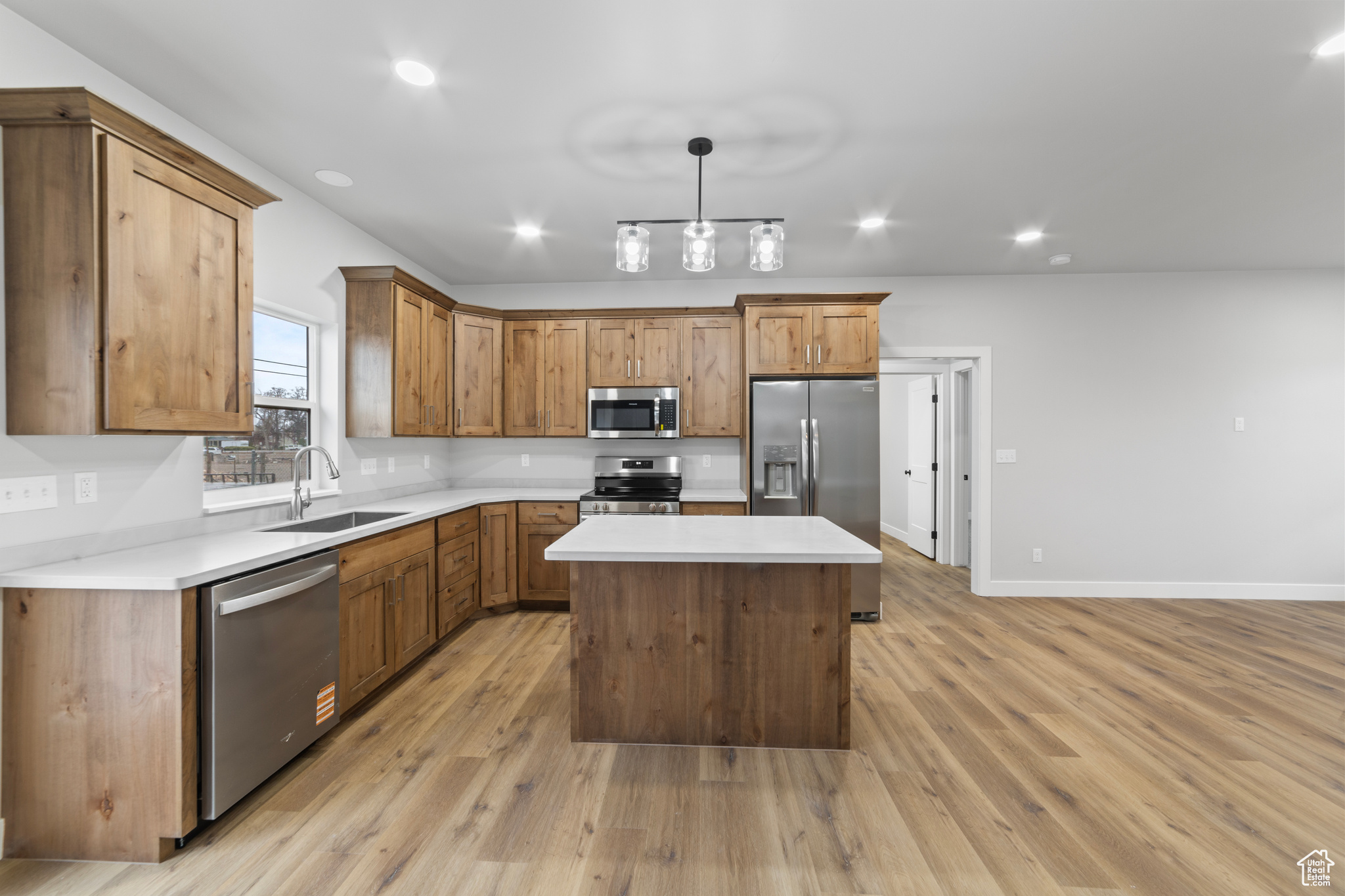 245 E TIDWELL AVE #5