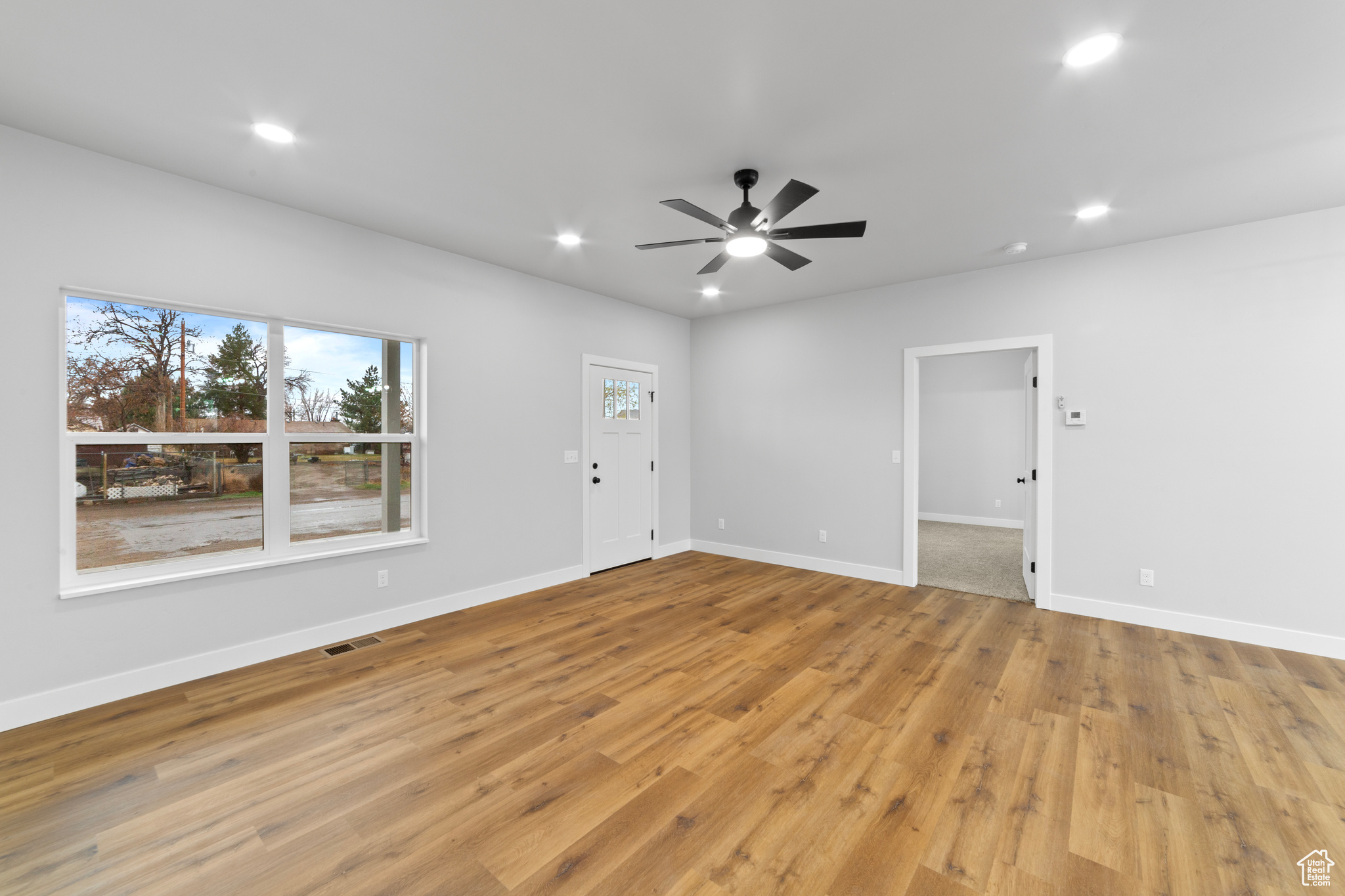 245 E TIDWELL AVE #5
