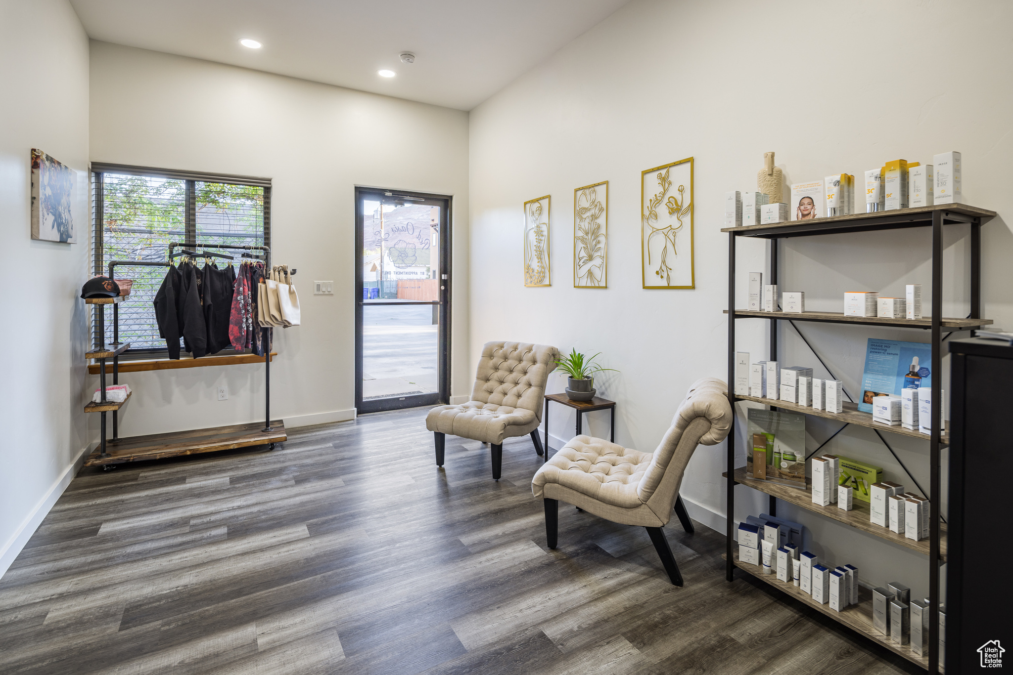 45 E CENTER ST