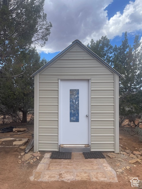 123 E HICKMAN FLATS RD