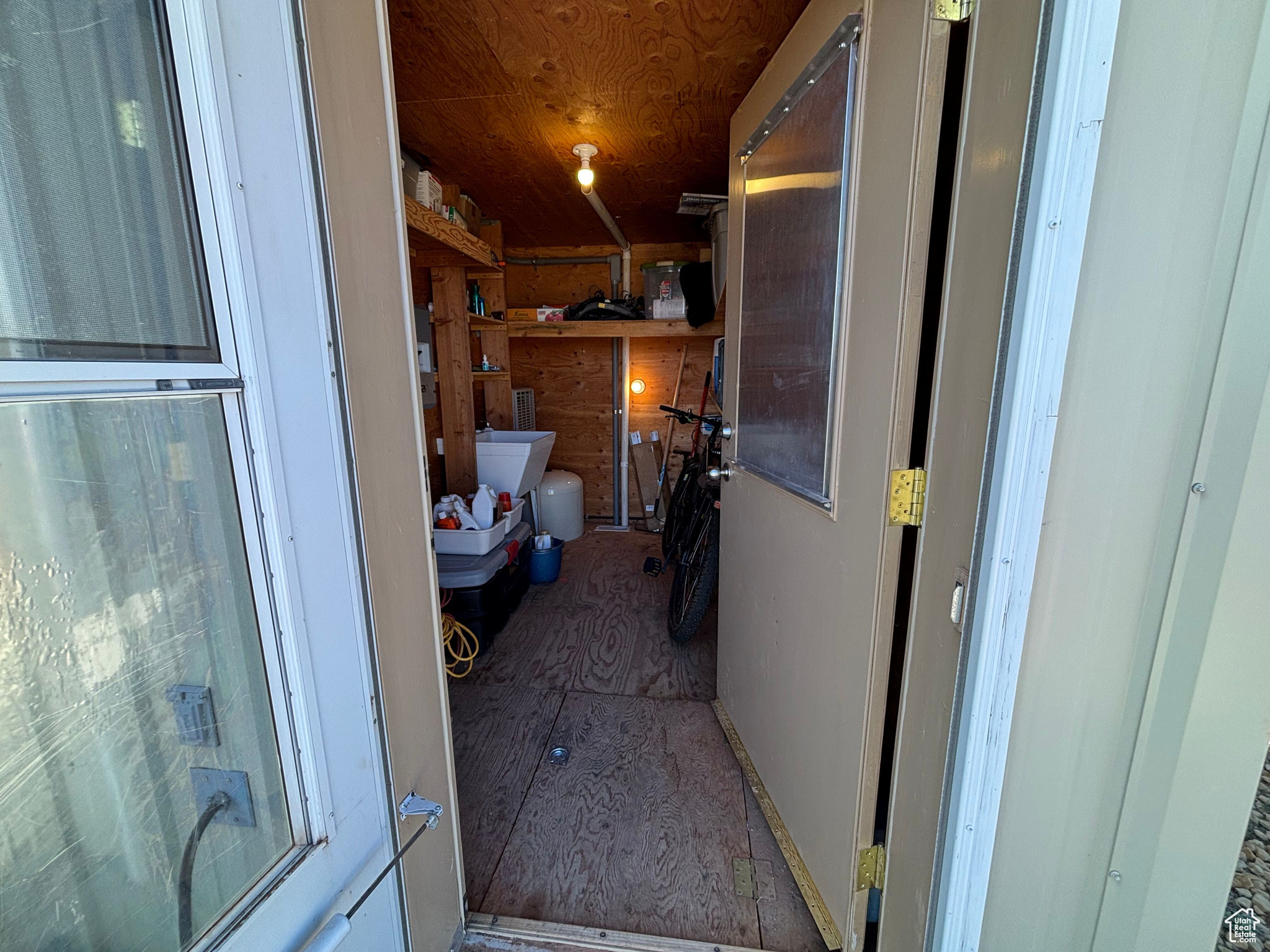 123 E HICKMAN FLATS RD