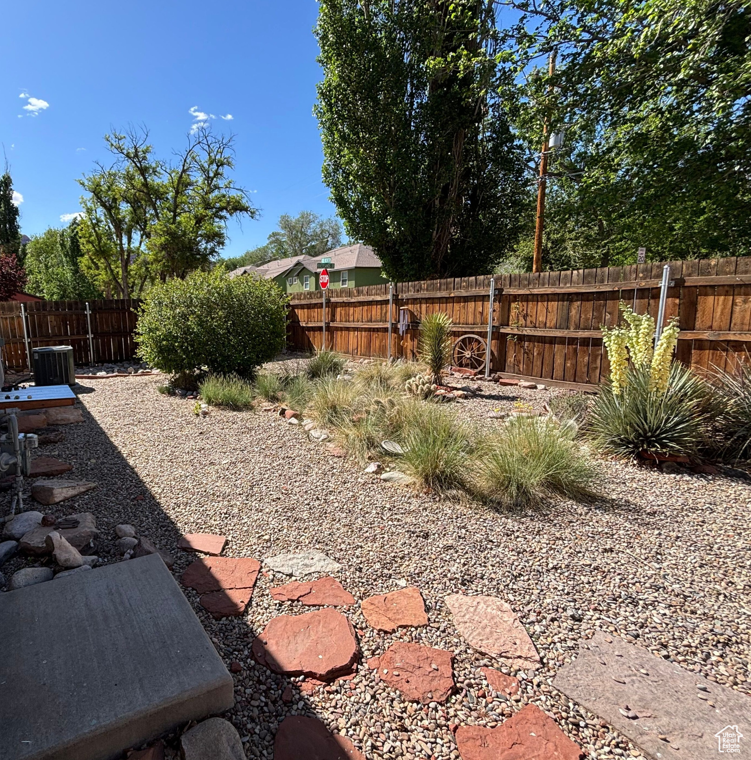 380 PORTAL VISTA LOOP