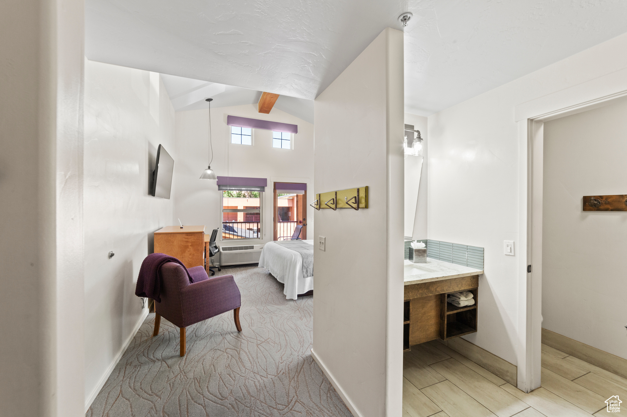 212 100 WEST 200 #212
