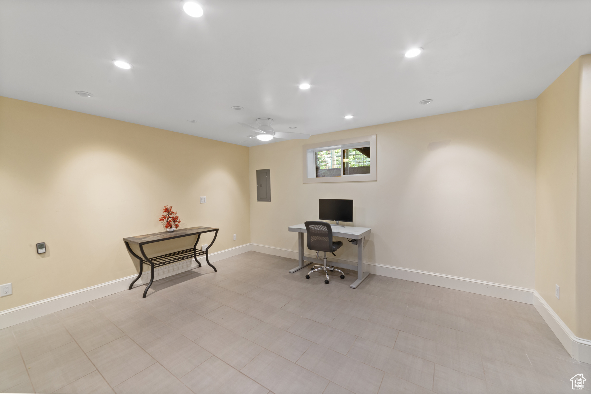 684 N MCCORMICK BLVD