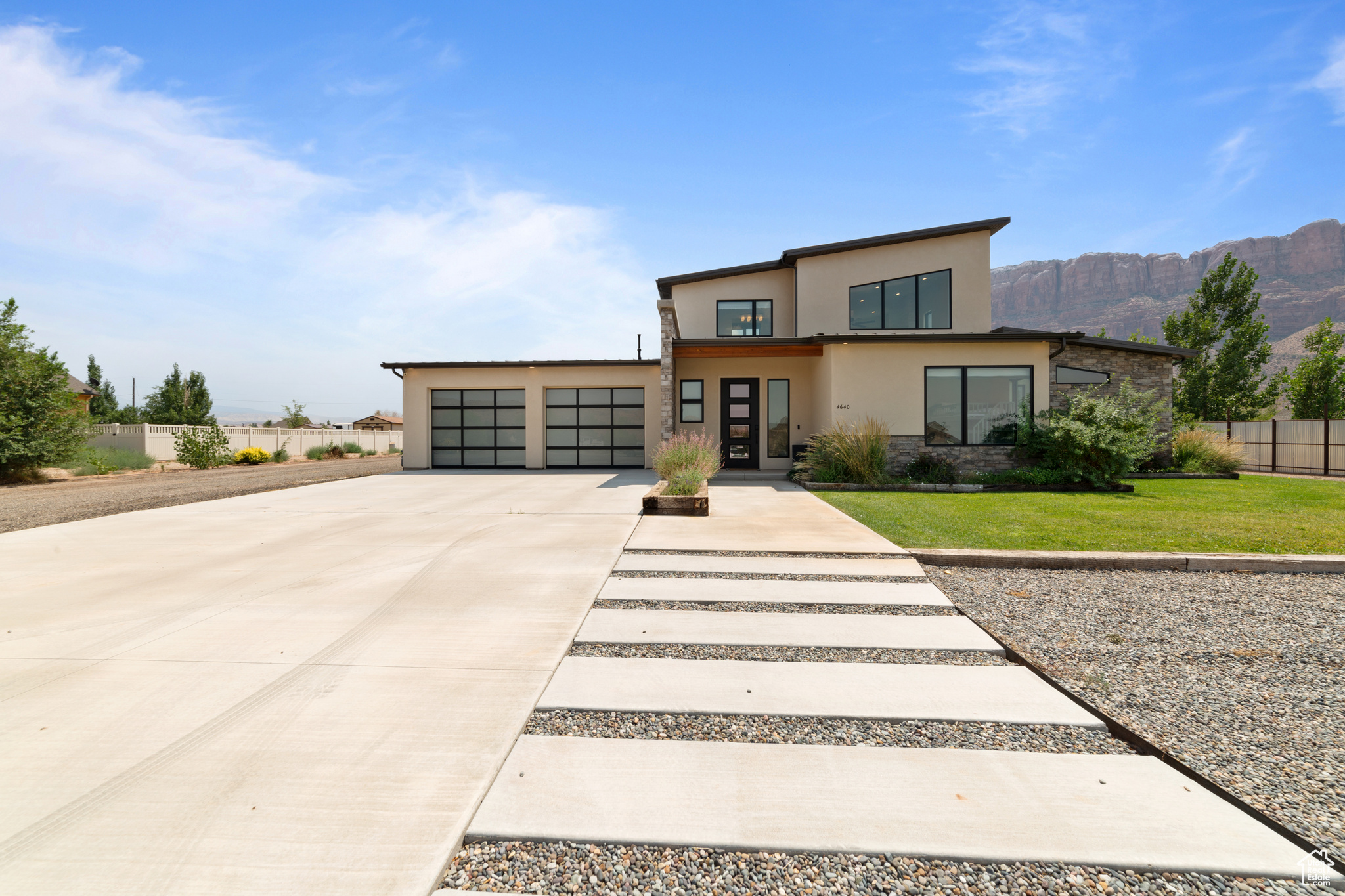 4640 SUNNY ACRES LN