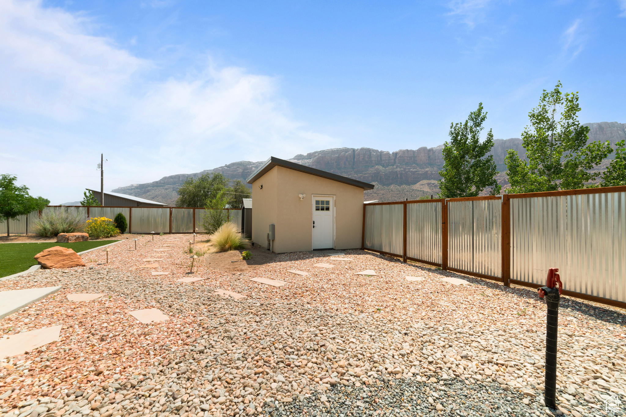 4640 SUNNY ACRES LN