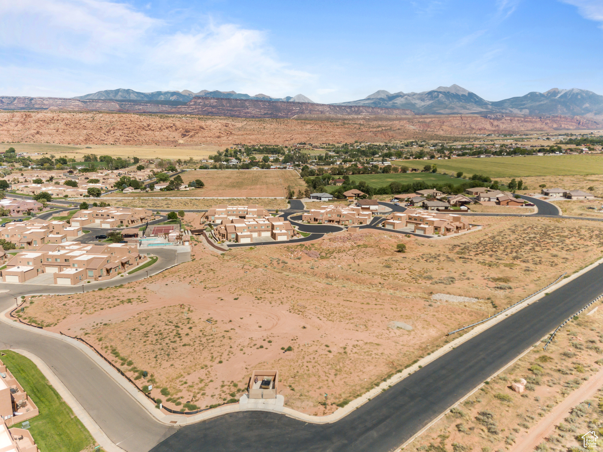 3935 S HWY 191