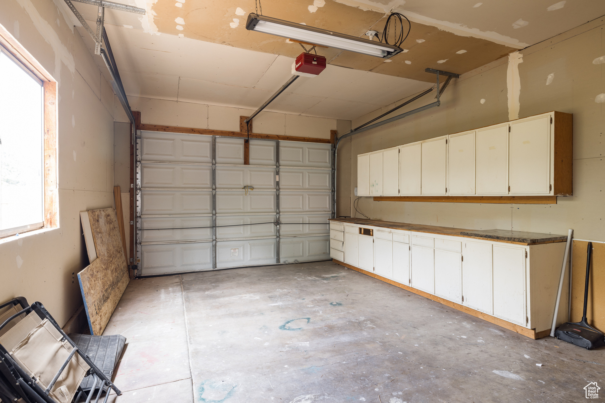 709 W BARTLETT CIR