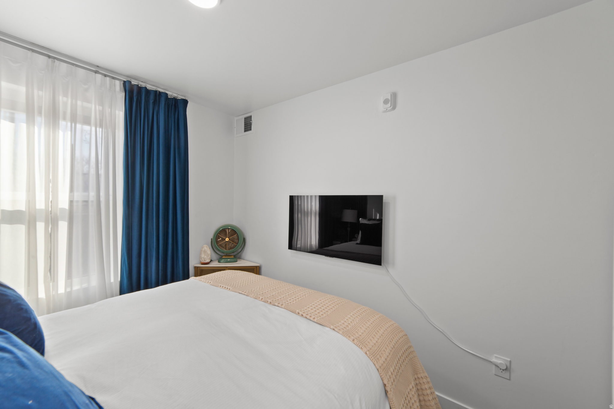 443 KANE CREEK BLVD #B201