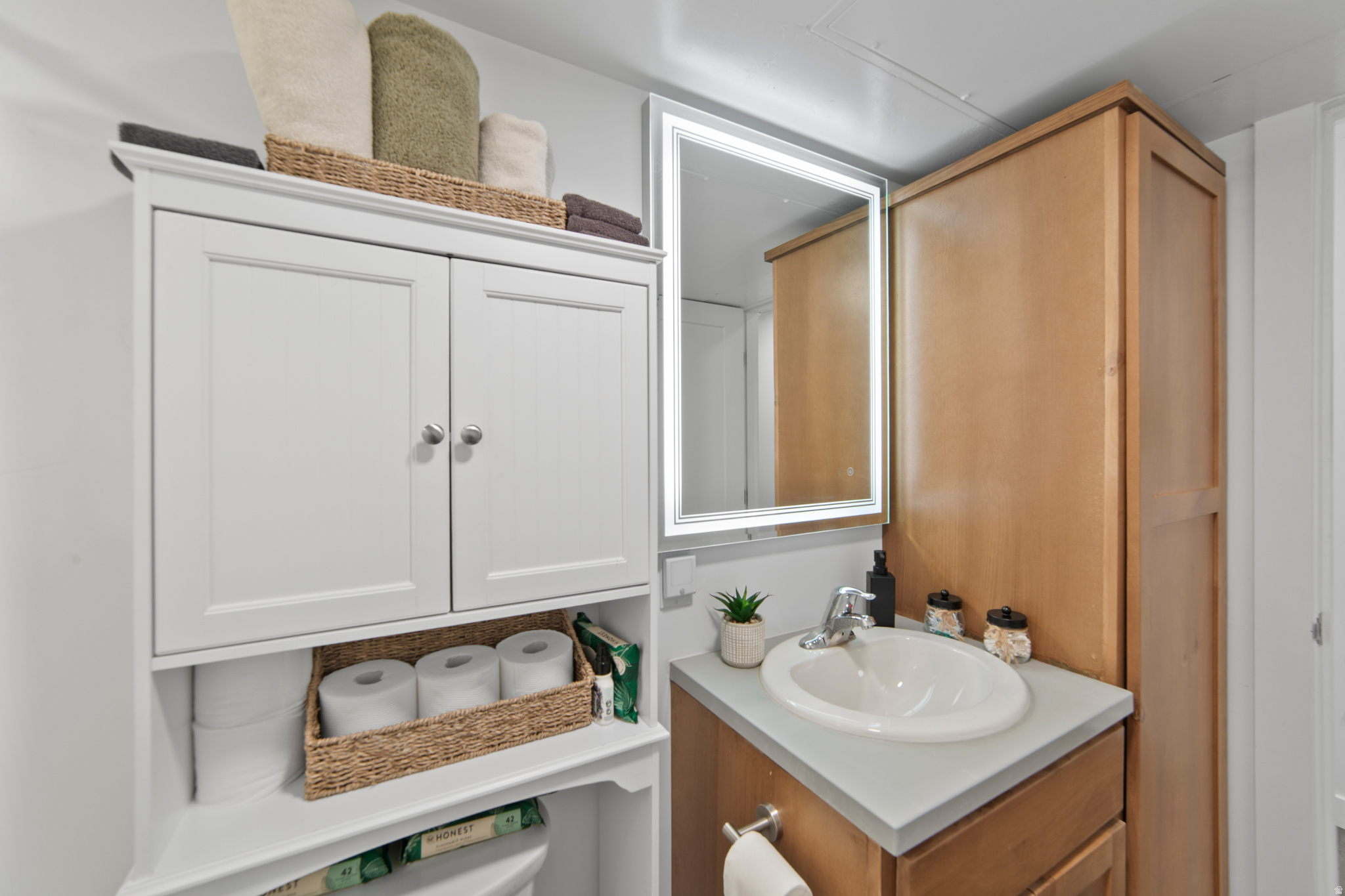 443 KANE CREEK BLVD #B201