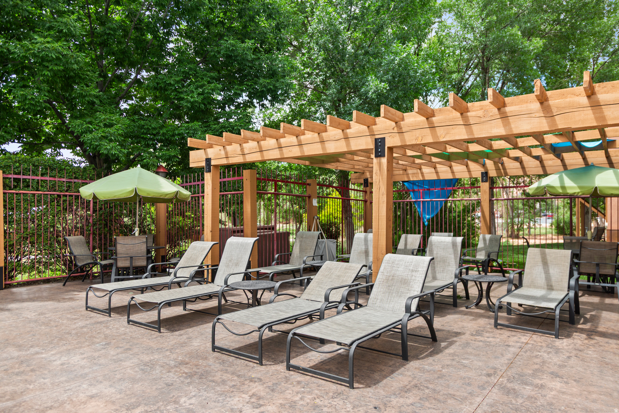 100 W 100 W 200 #212