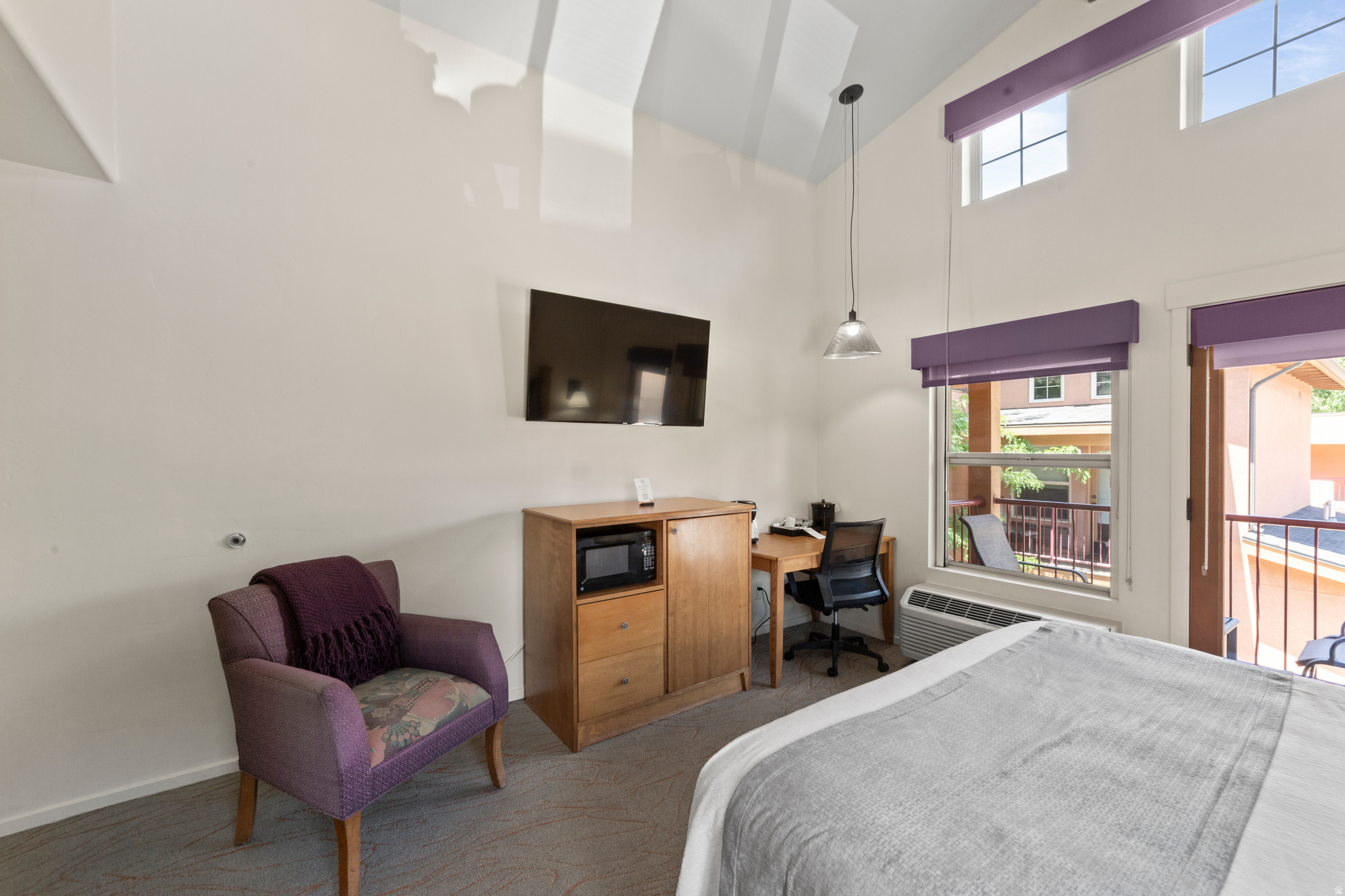 100 W 100 W 200 #212