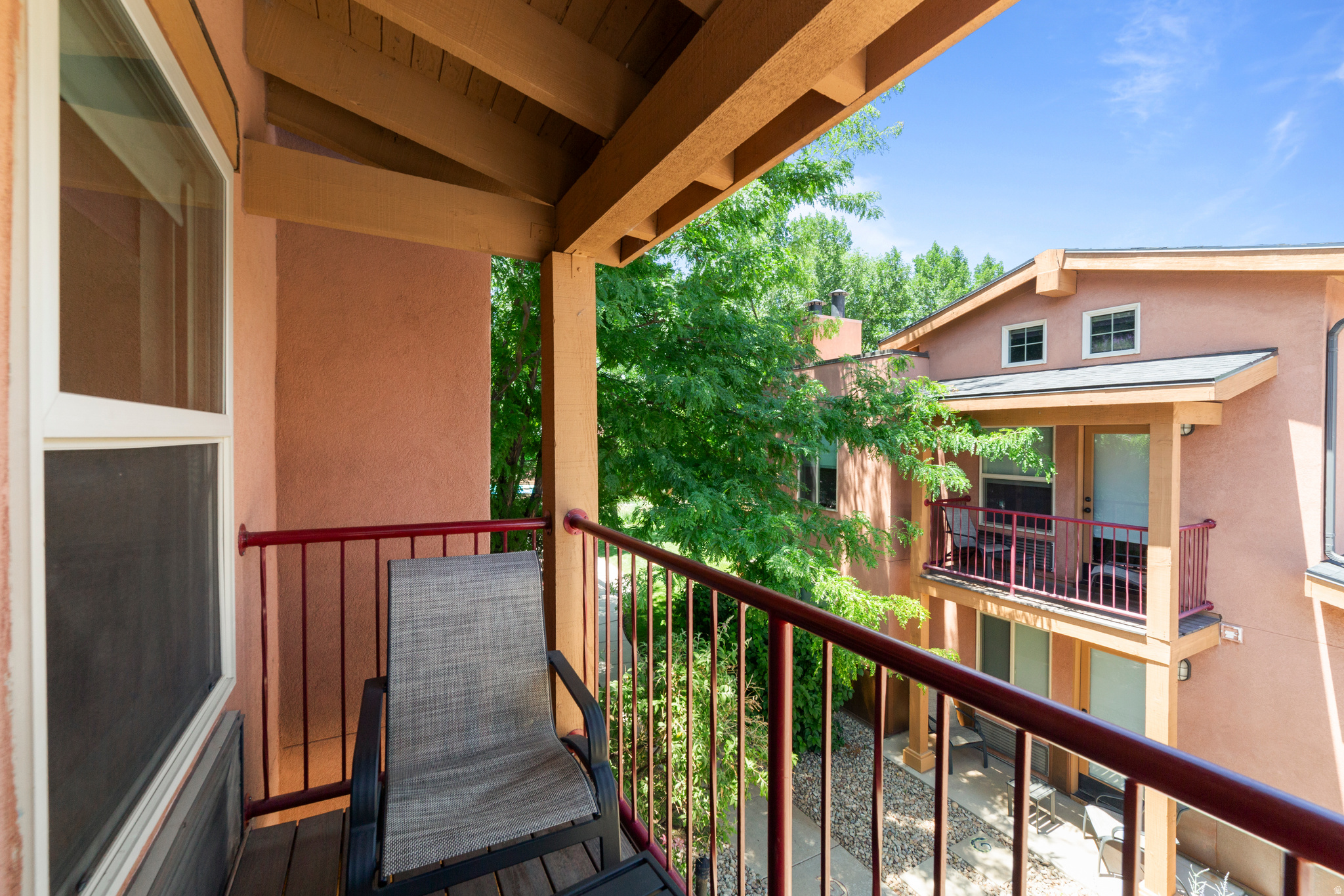 100 W 100 W 200 #212