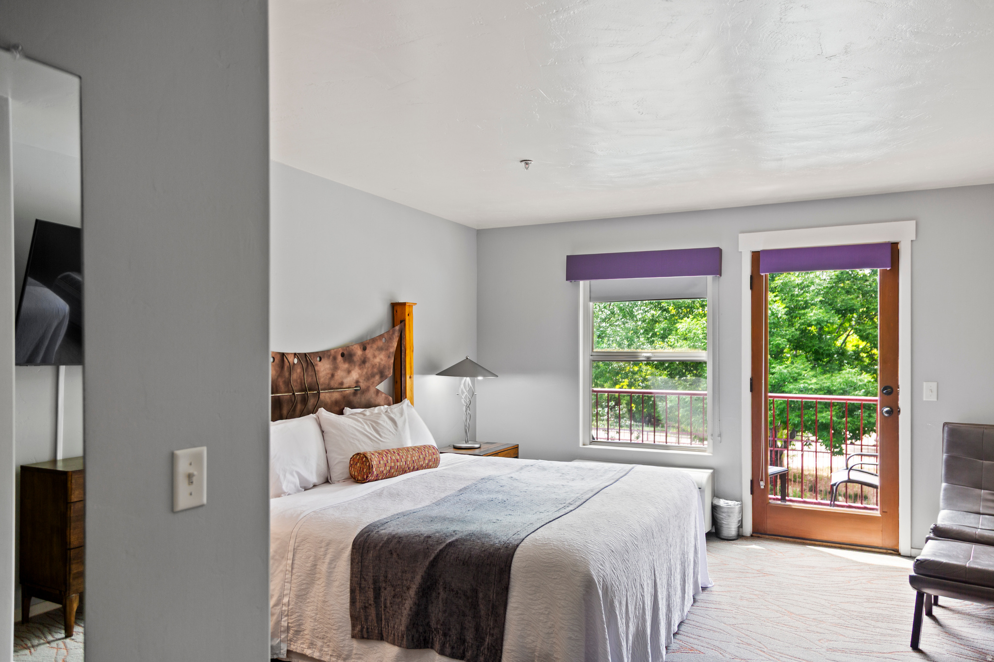 100 W 100 W 200 #212