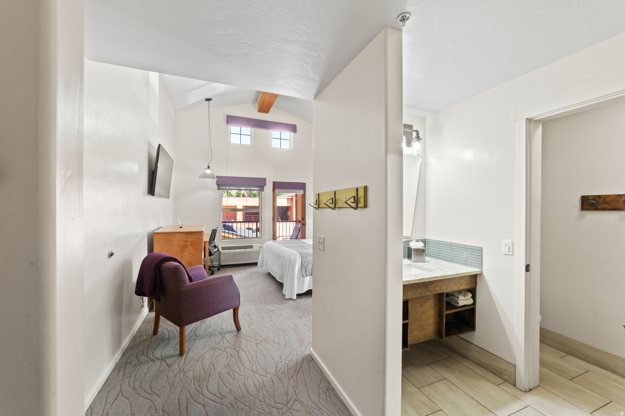 100 W 100 W 200 #212