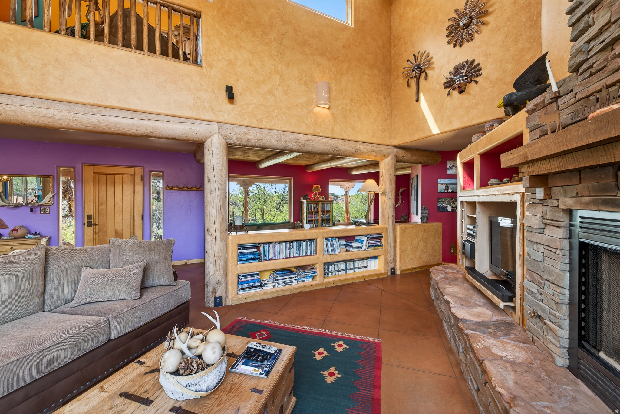 3617 E RED ROCK DR