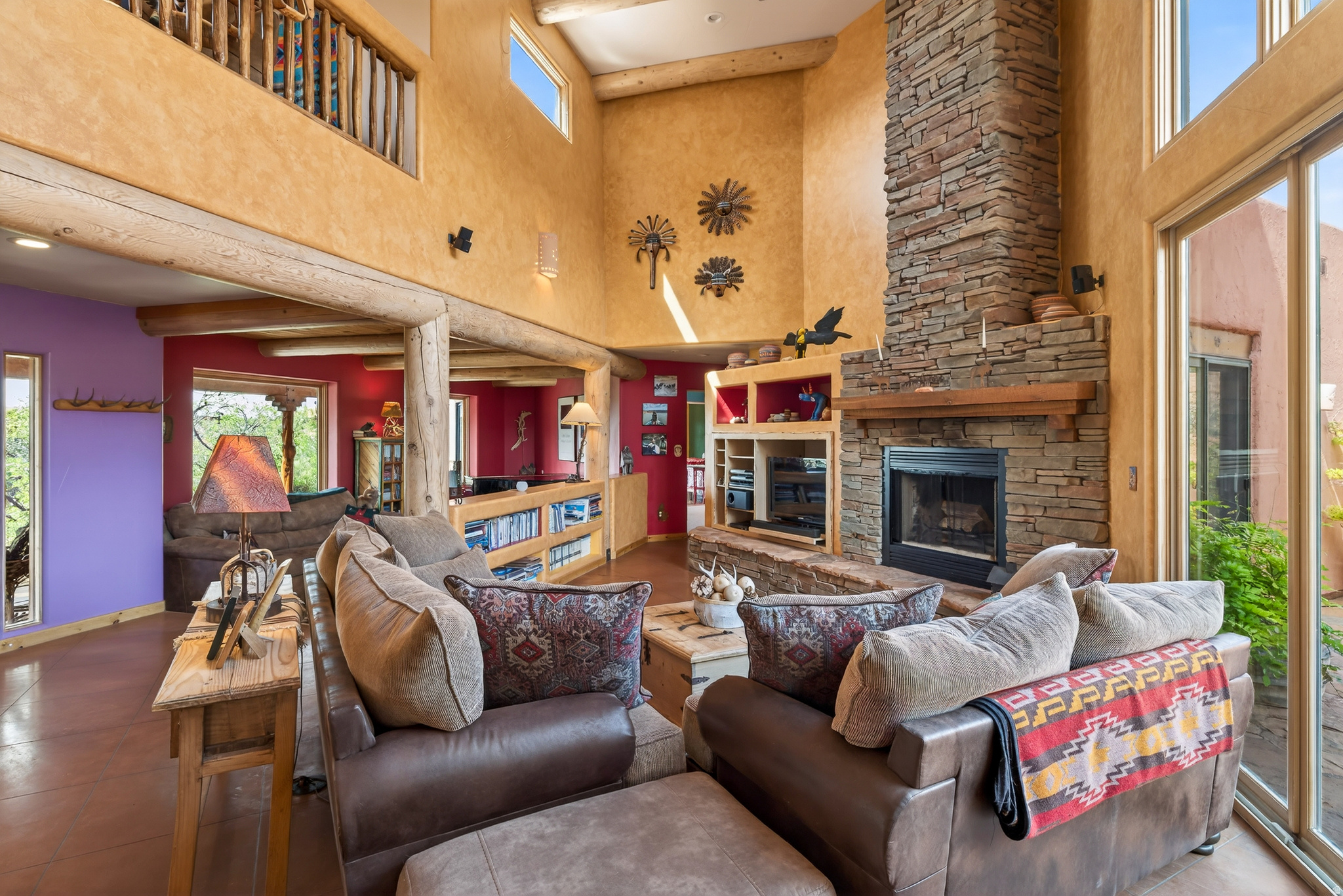 3617 E RED ROCK DR