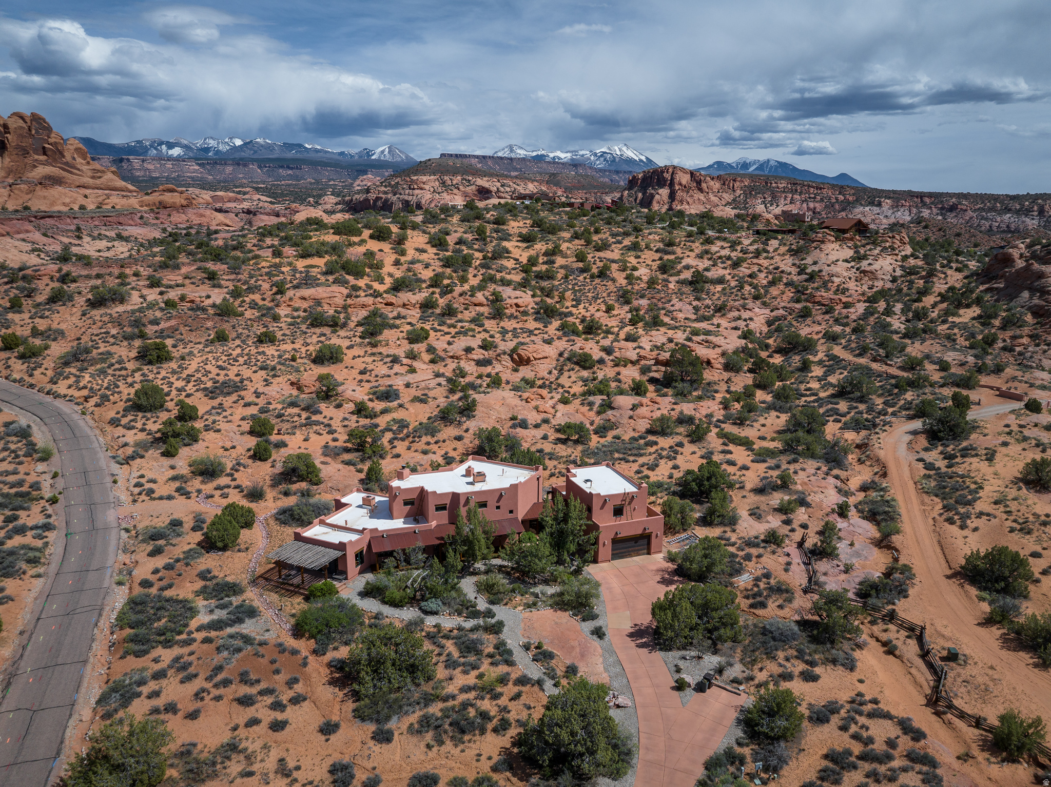 3617 E RED ROCK DR