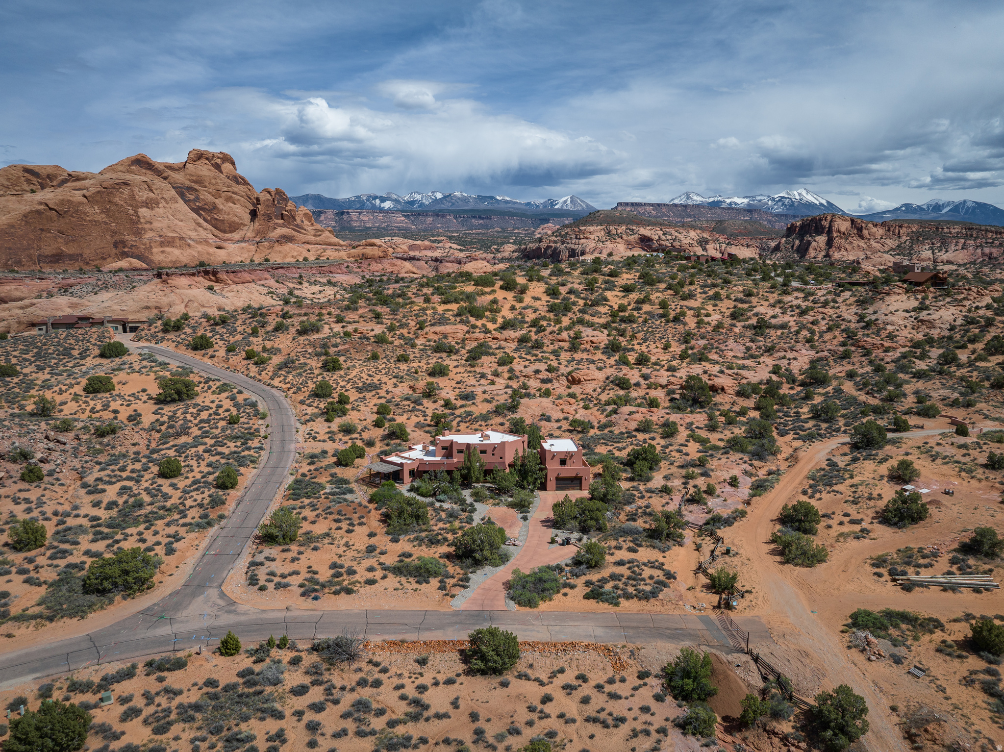3617 E RED ROCK DR