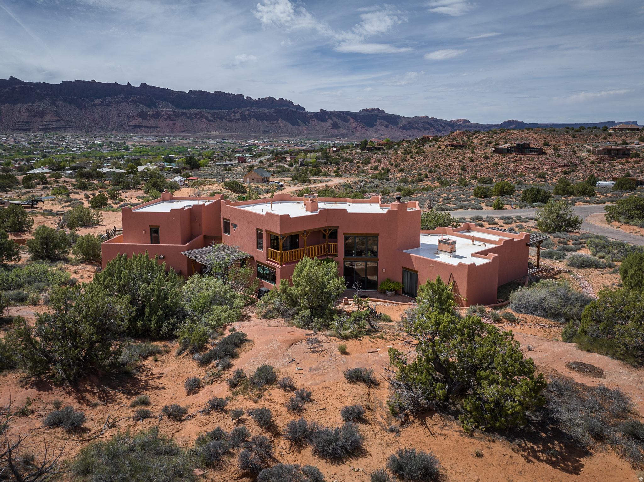 3617 E RED ROCK DR