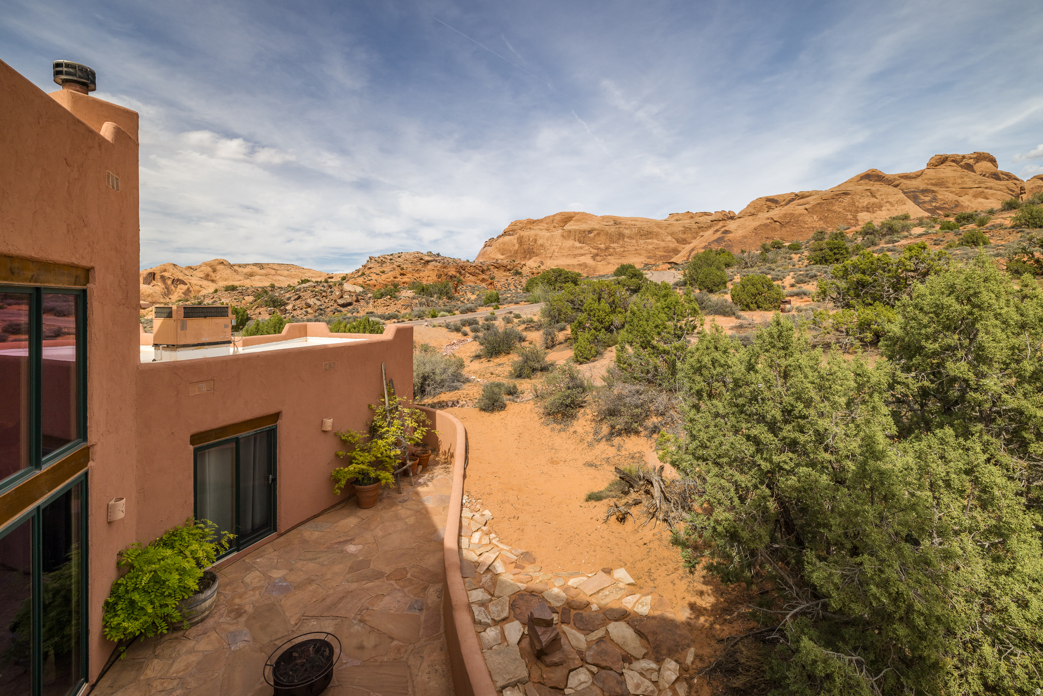 3617 E RED ROCK DR