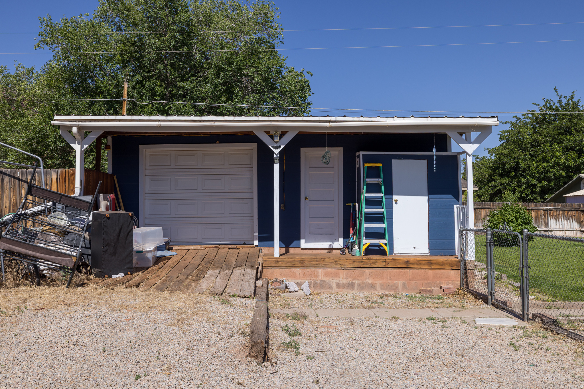 1106 LANCE AVE