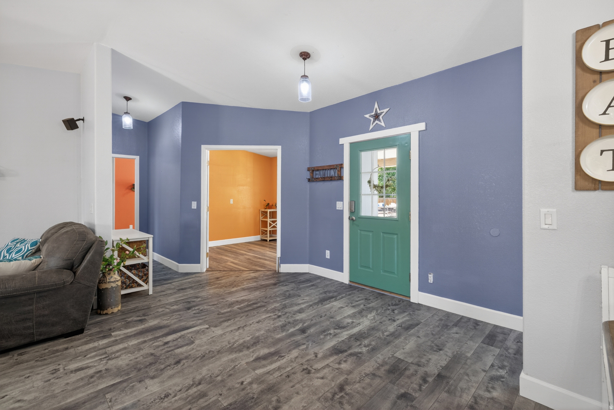 1106 LANCE AVE