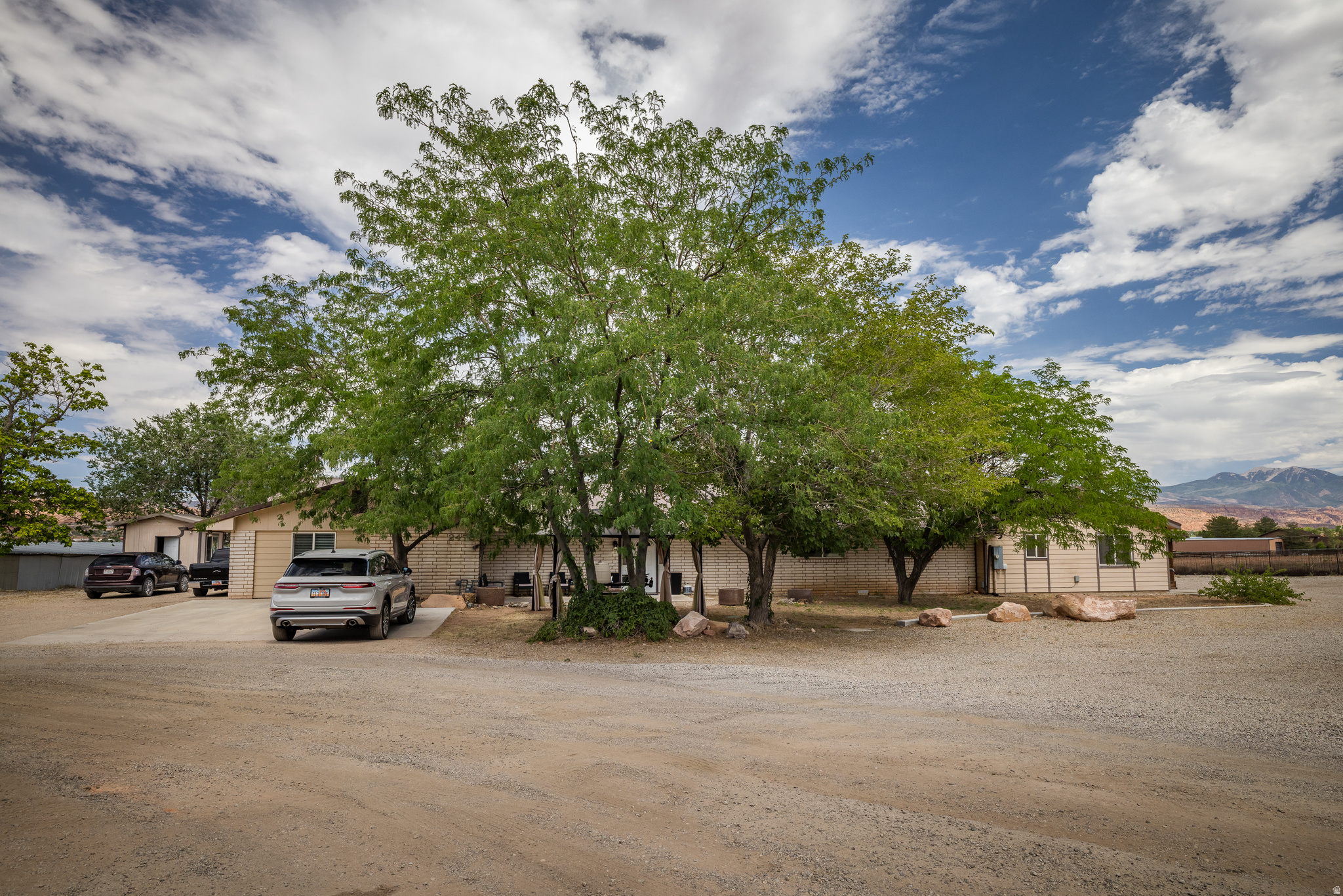 2475 S 191 HWY