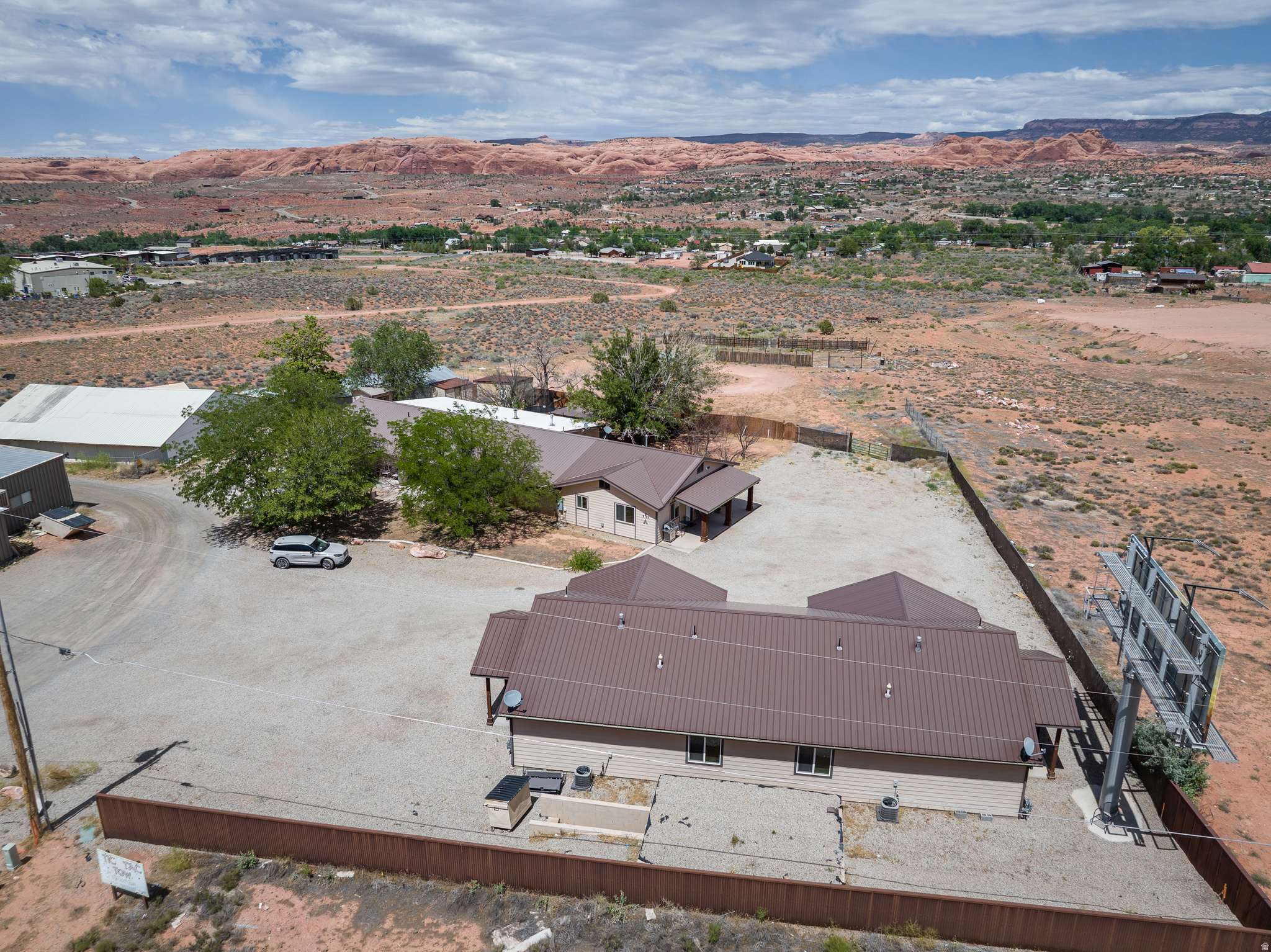 2475 S 191 HWY