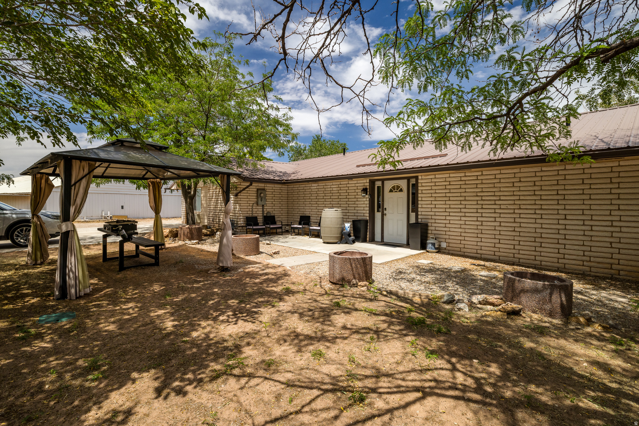 2475 S 191 HWY