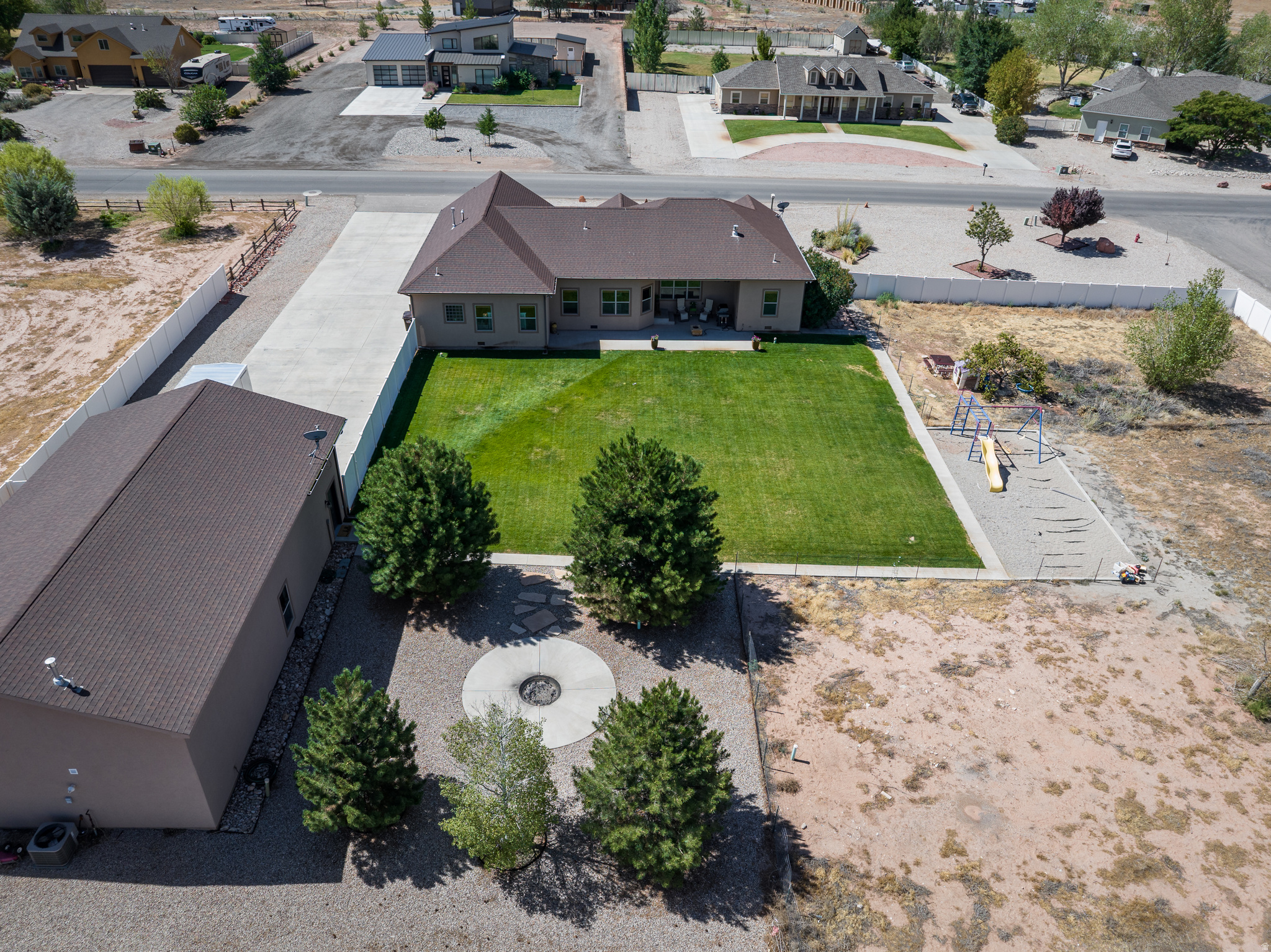 4635 E SUNNY ACRES LN