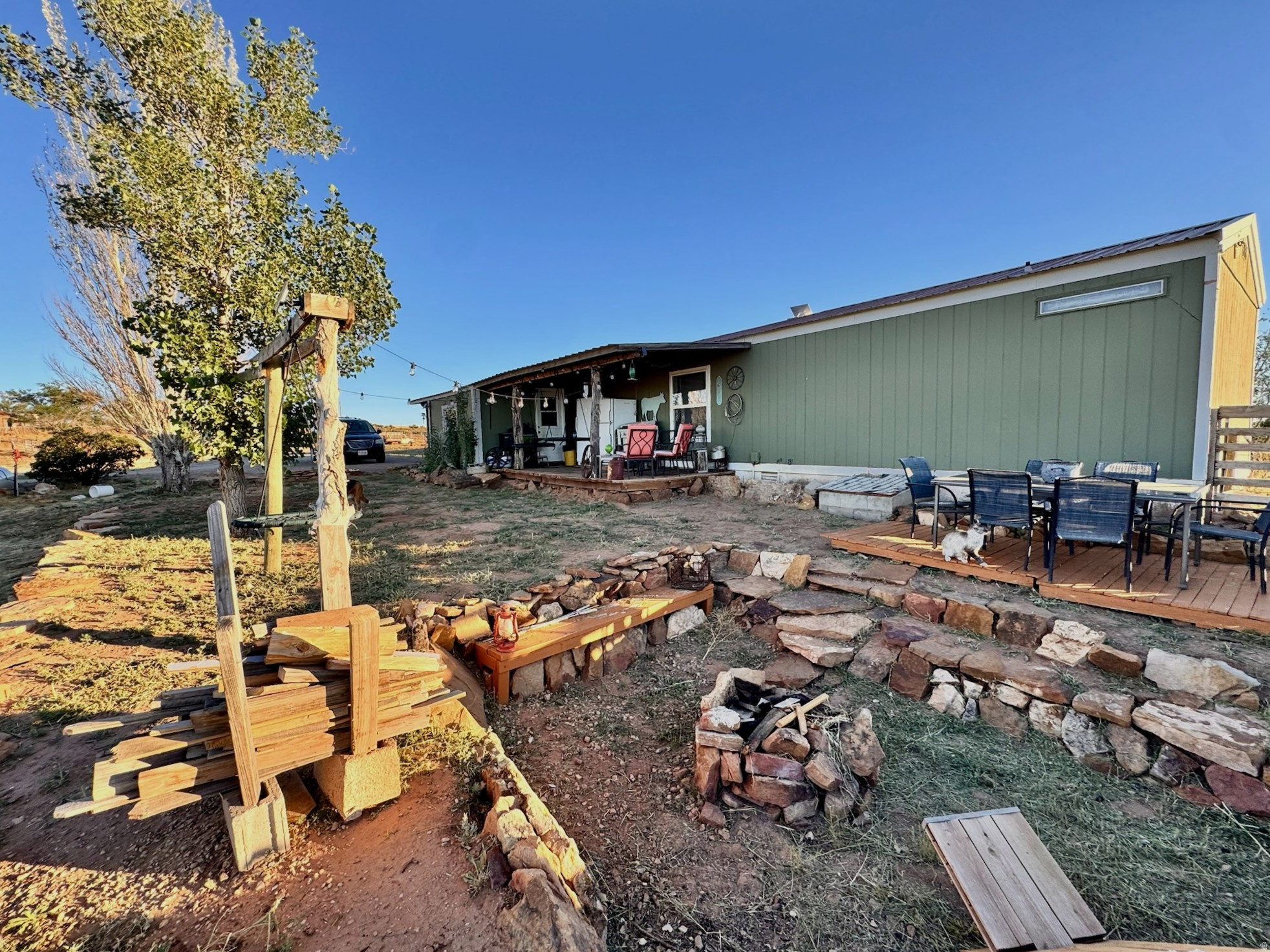 1166 E HIGHWAY 491