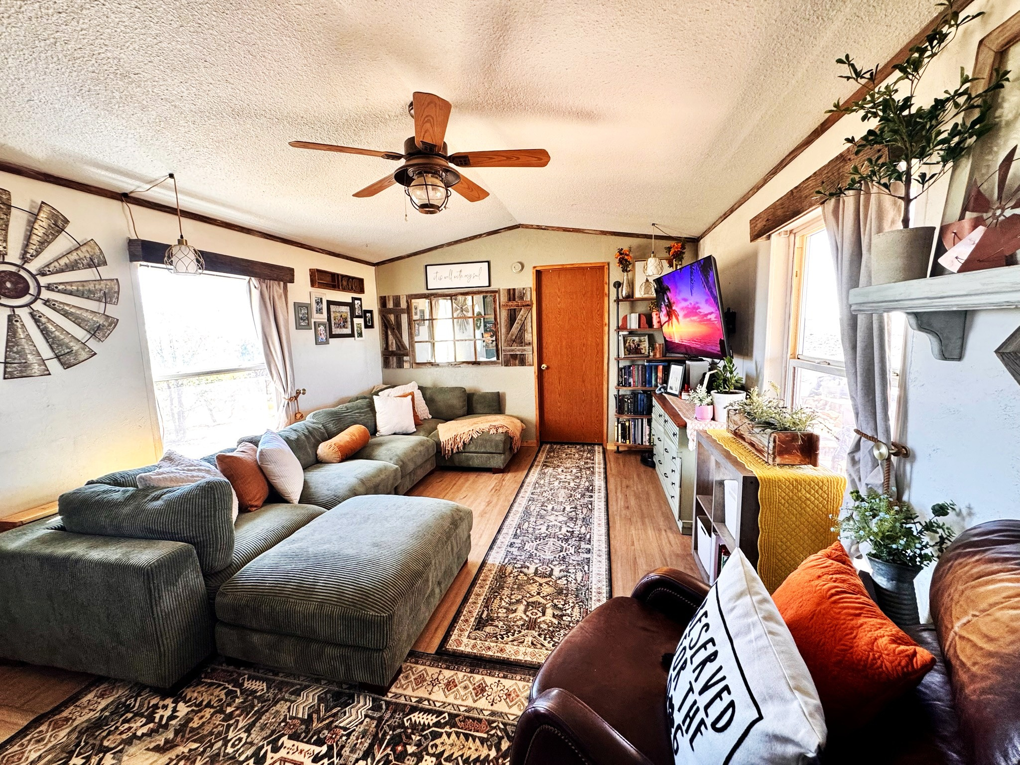 1166 E HIGHWAY 491