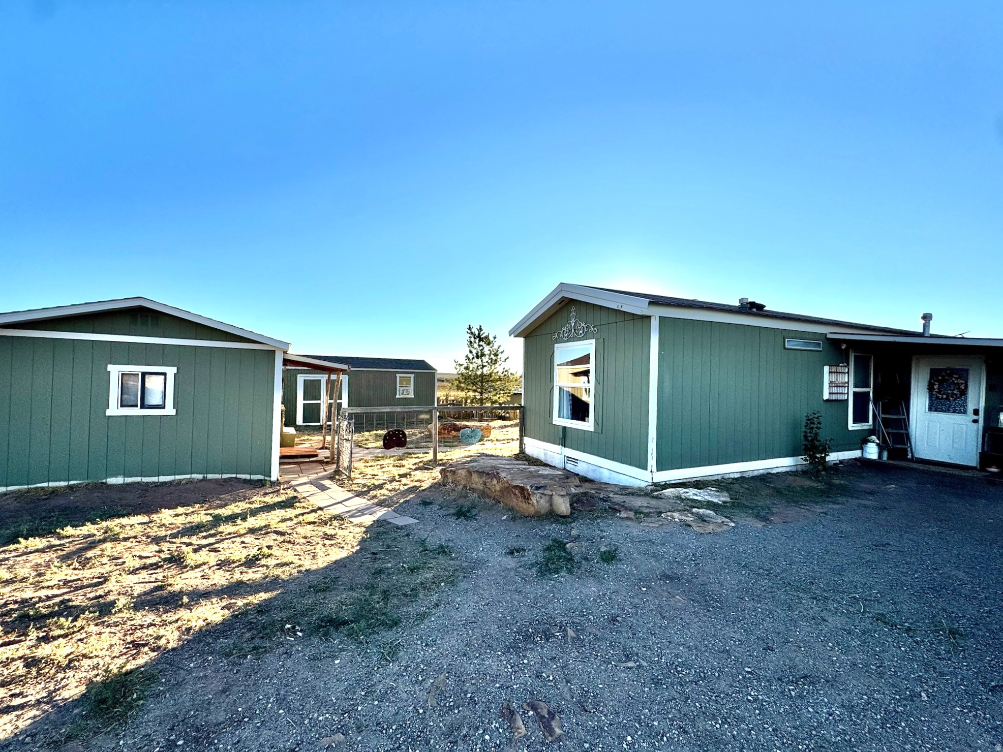 1166 E HIGHWAY 491