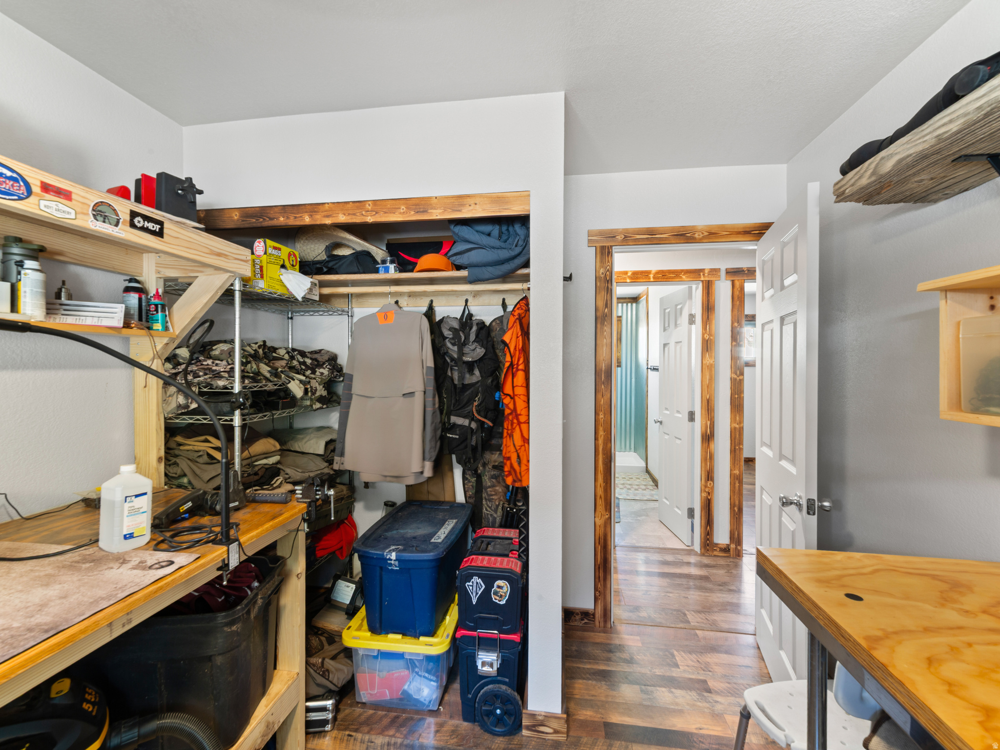 549 MOUNTAIN DR