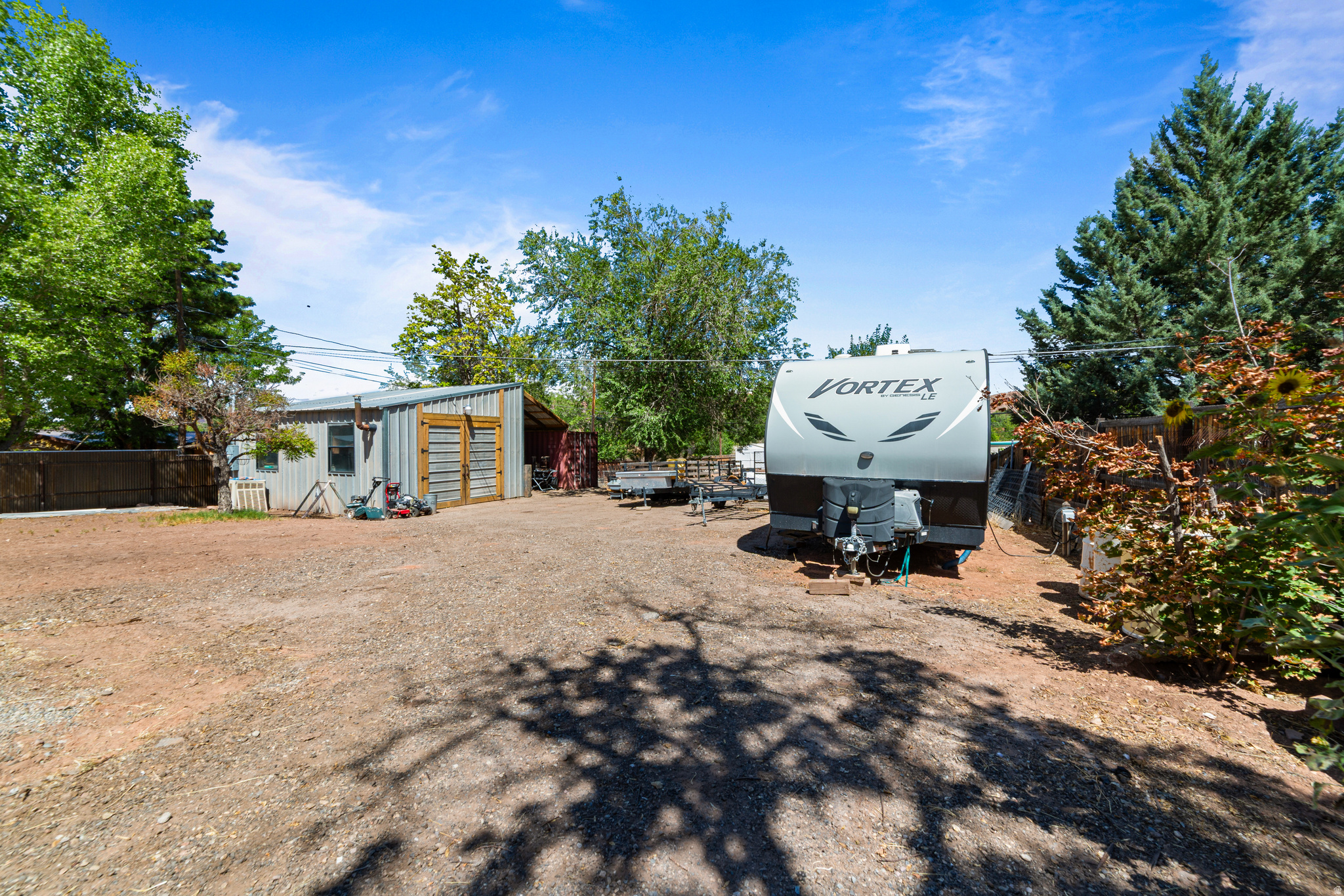 549 MOUNTAIN DR