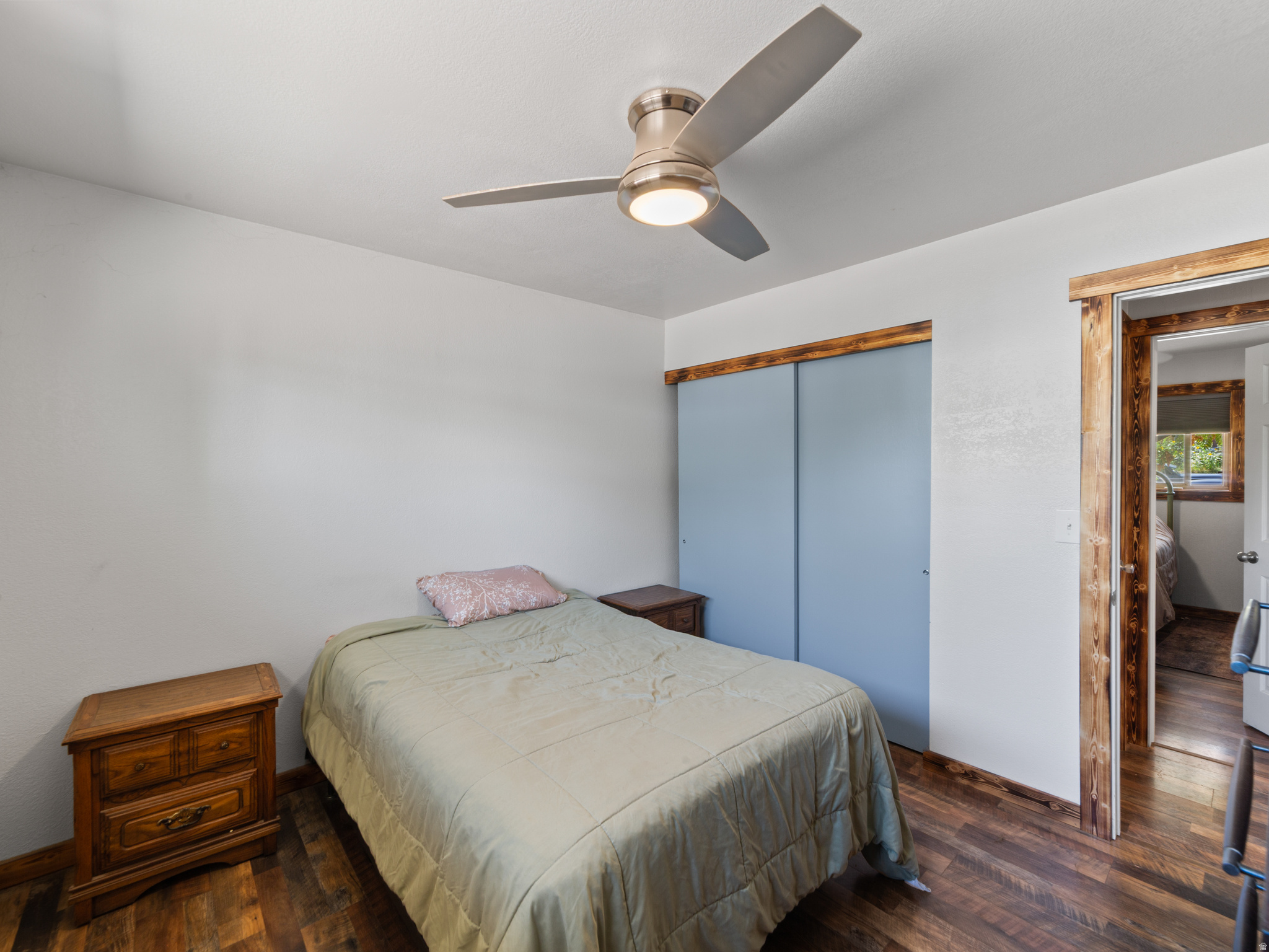 549 MOUNTAIN DR
