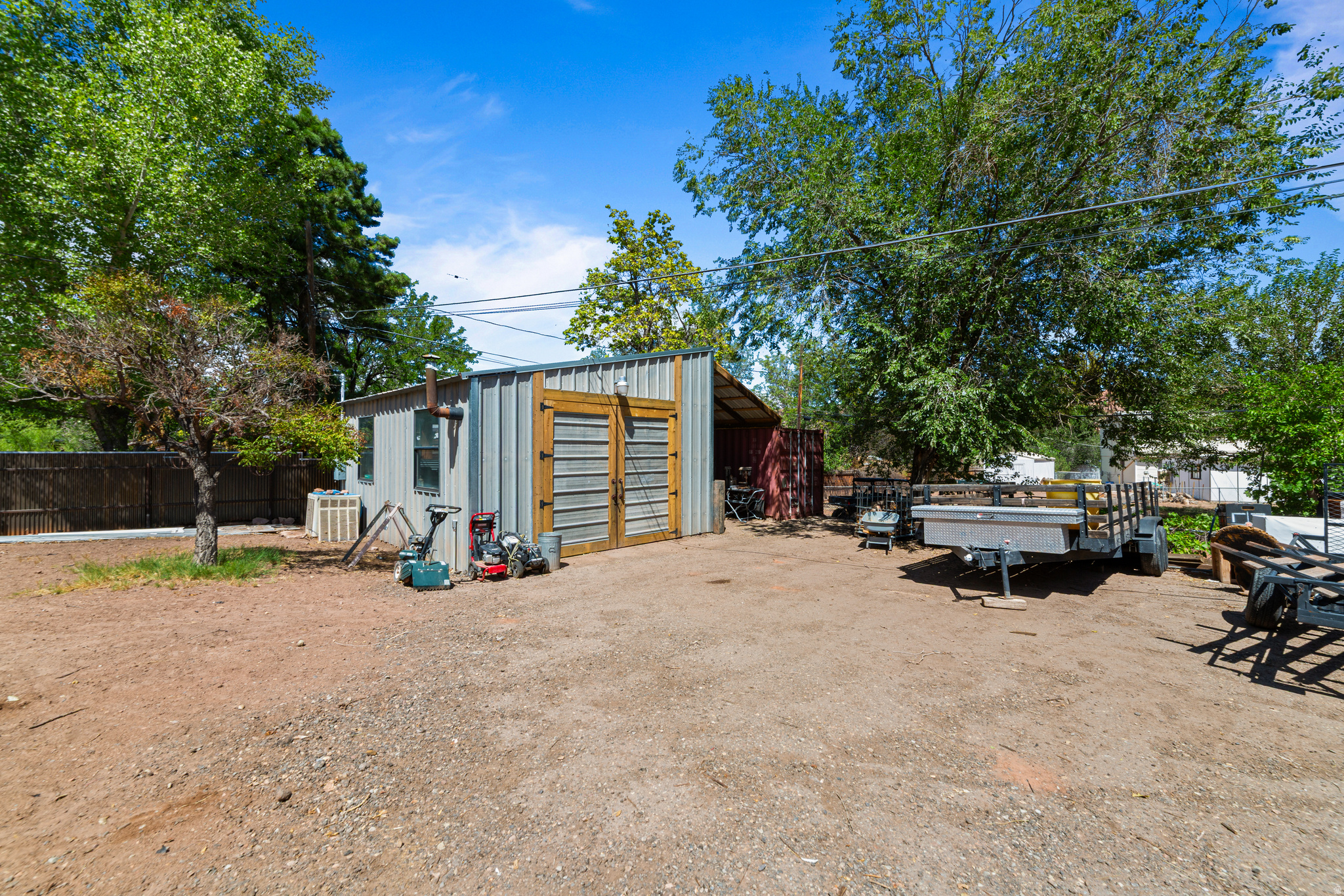 549 MOUNTAIN DR