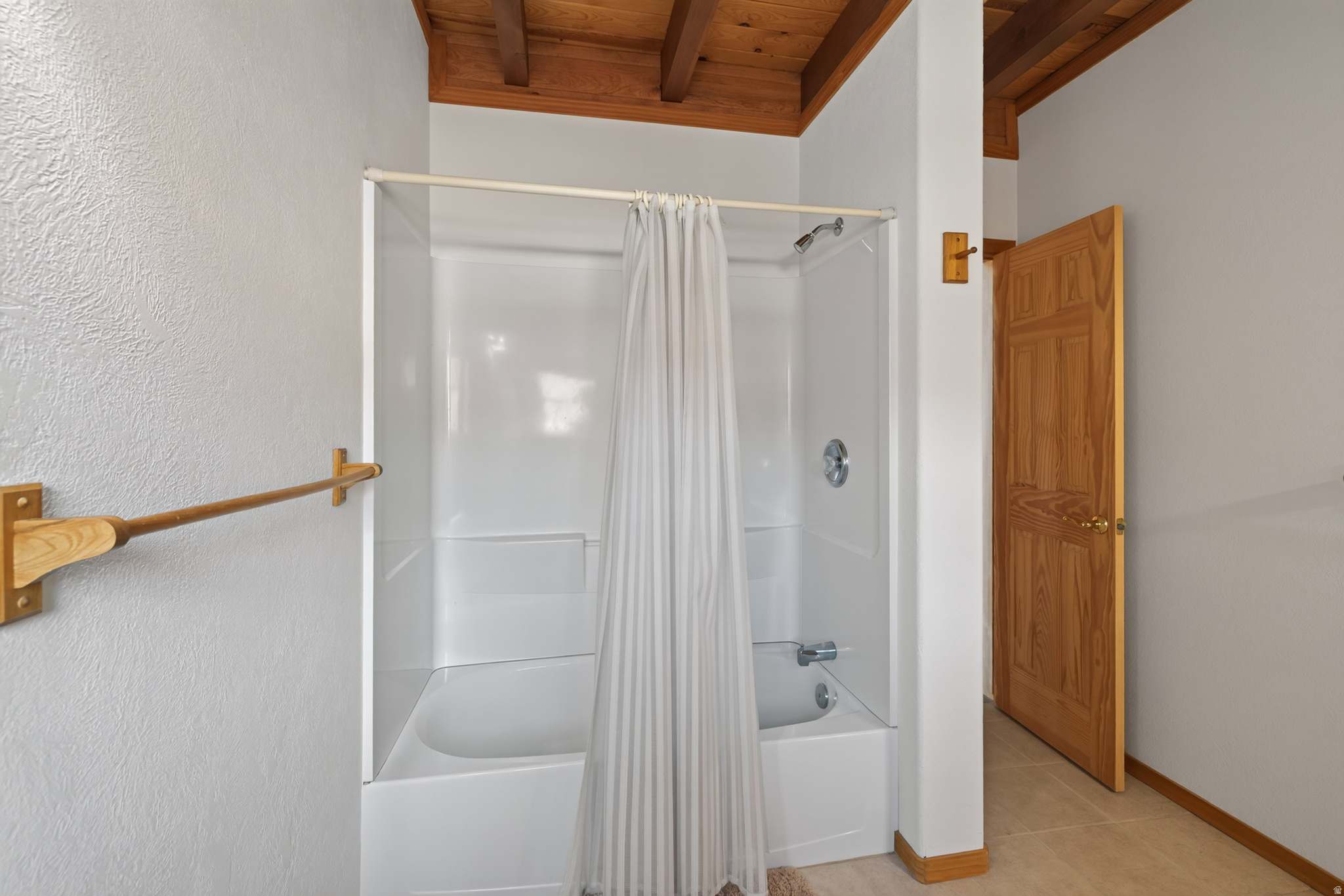 1707 KAYENTA DR