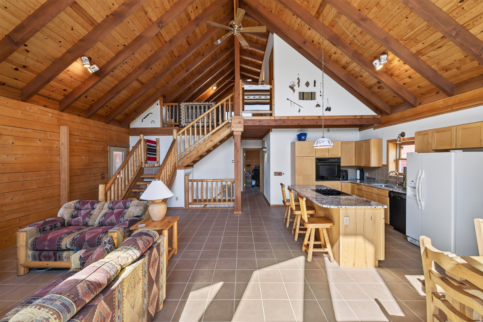 1707 KAYENTA DR